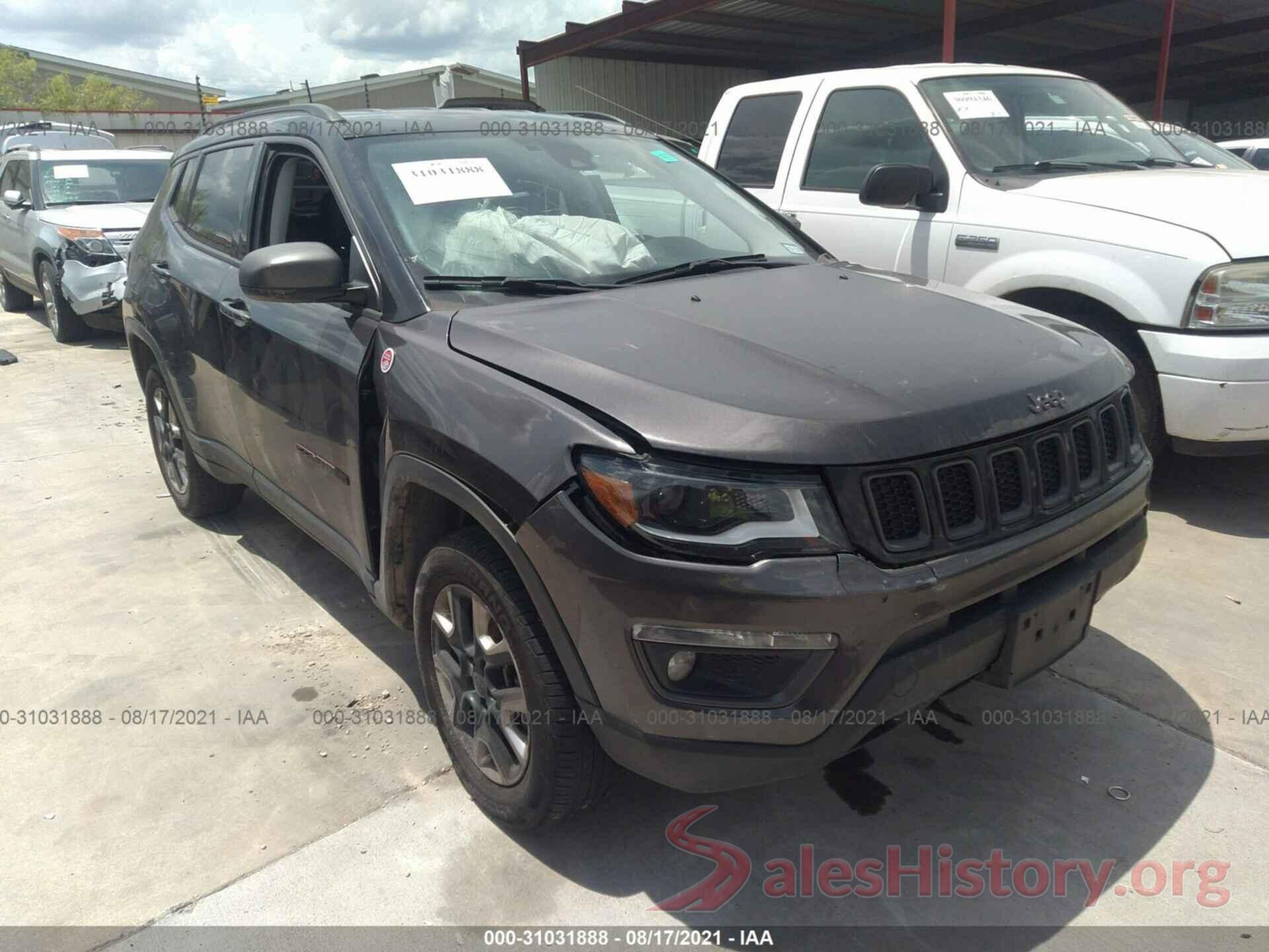 3C4NJDDB0JT331025 2018 JEEP COMPASS