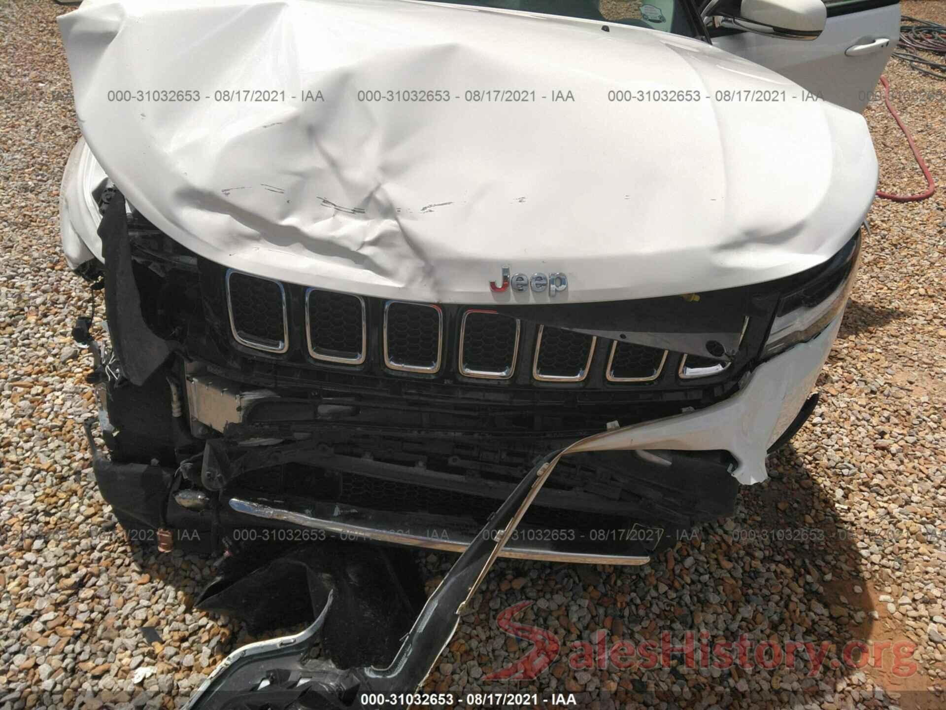 3C4NJCCB7JT405925 2018 JEEP COMPASS