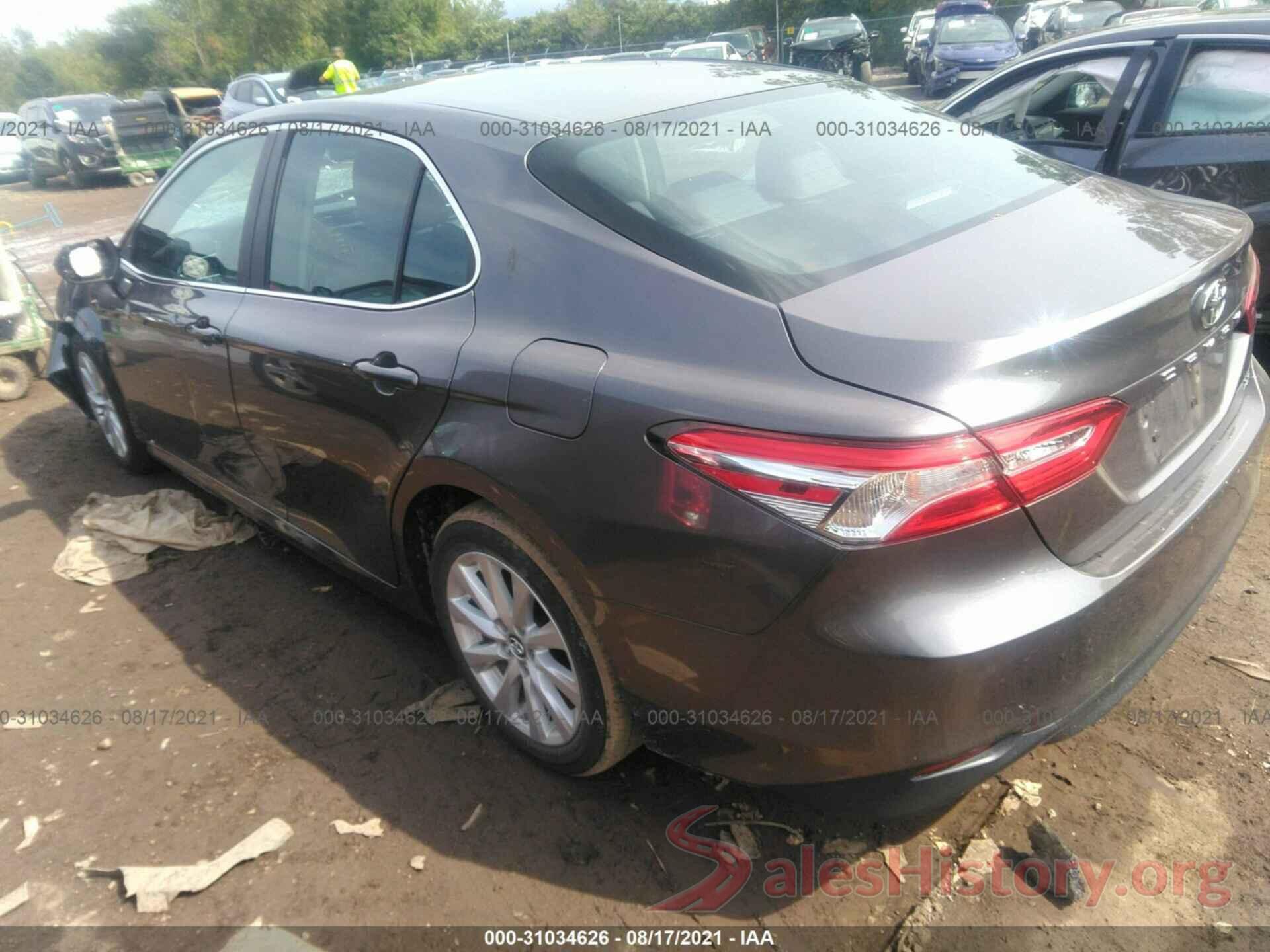 4T1B11HK3JU055940 2018 TOYOTA CAMRY