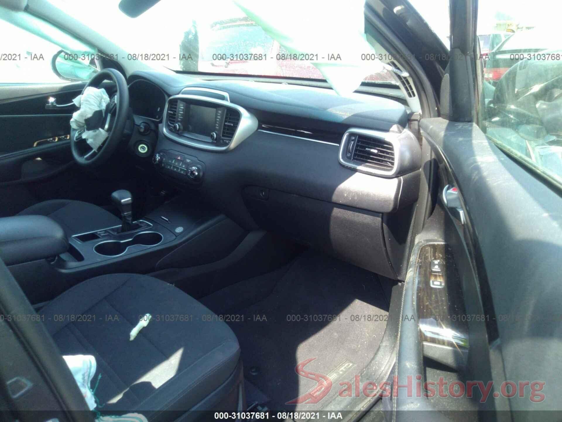 5XYPGDA31KG556647 2019 KIA SORENTO