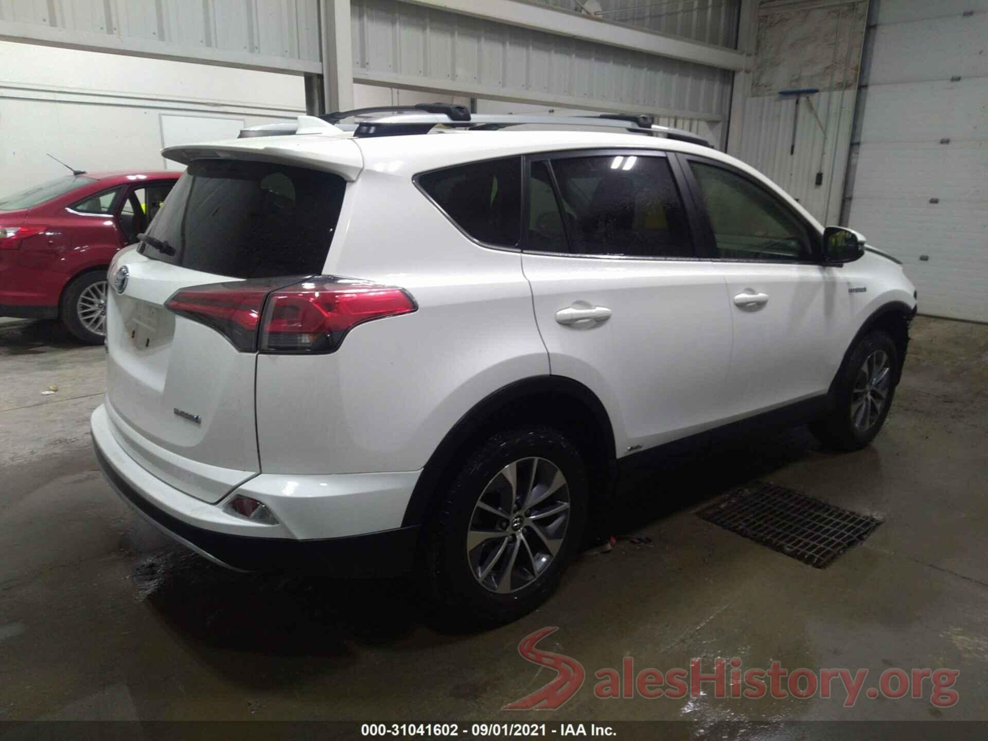 JTMRJREV1JD253092 2018 TOYOTA RAV4