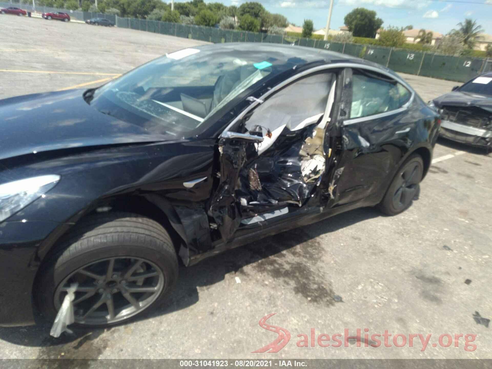 5YJ3E1EA5KF402669 2019 TESLA MODEL 3