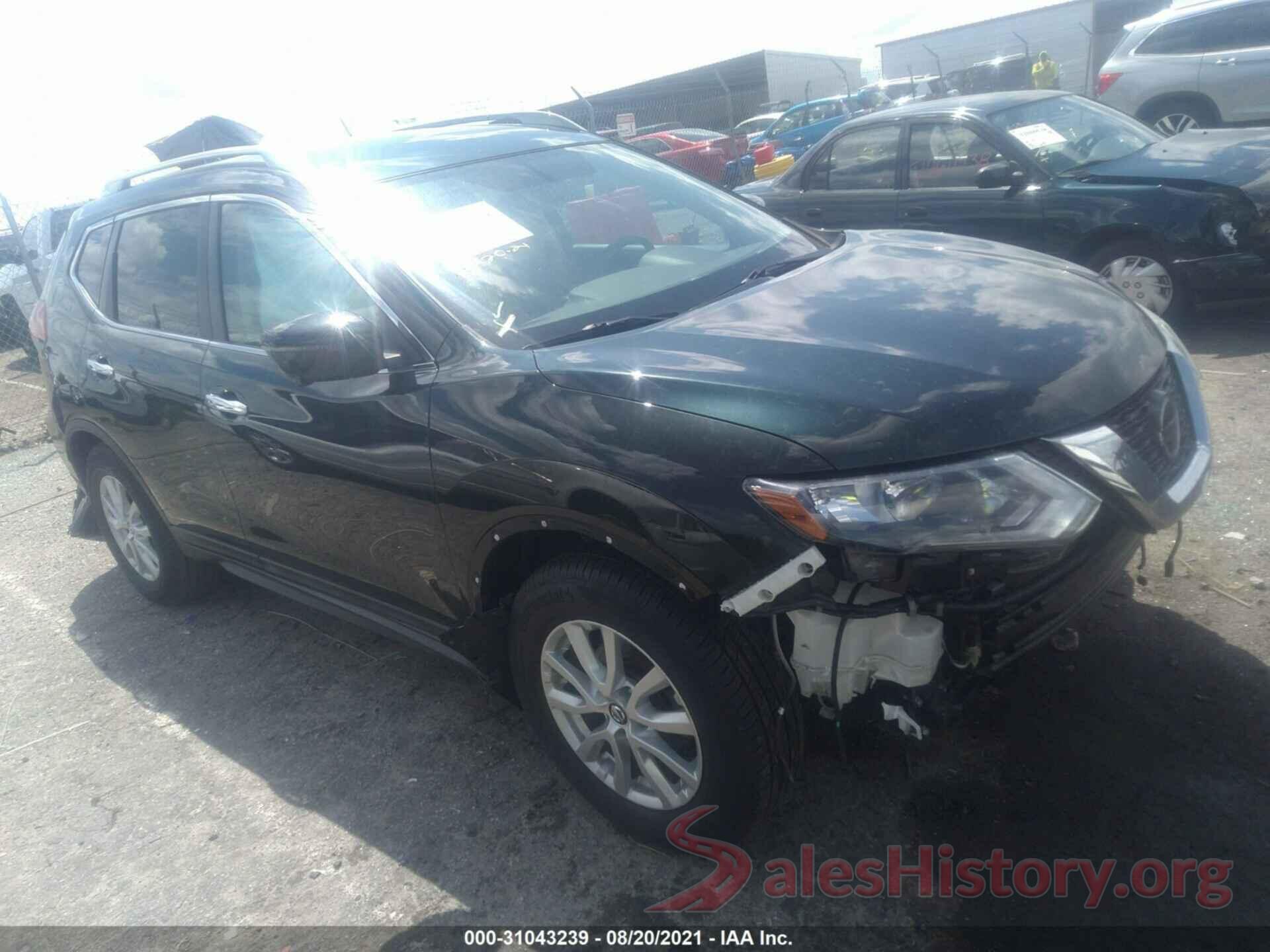 5N1AT2MT5JC765261 2018 NISSAN ROGUE