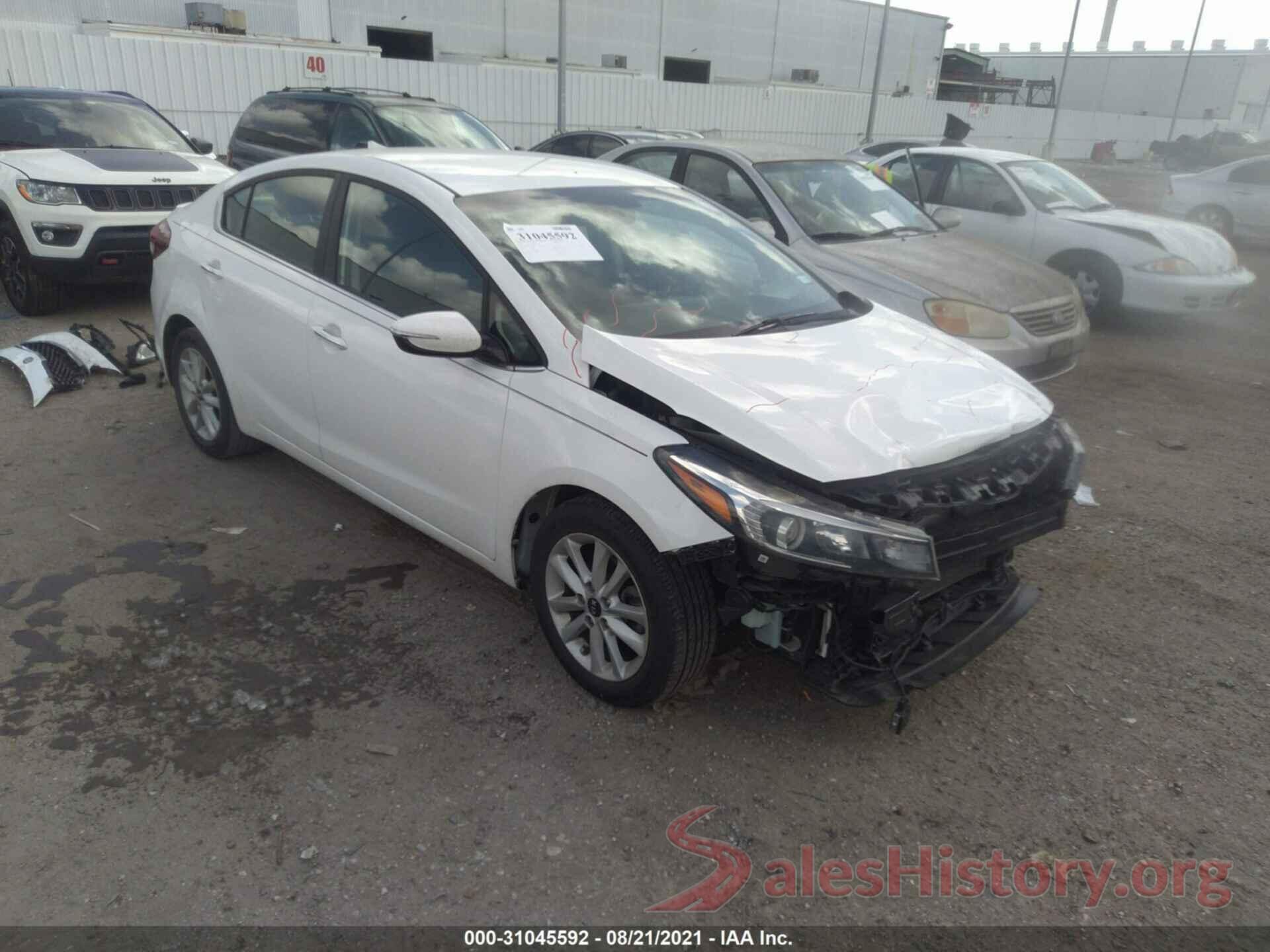 3KPFL4A78HE023307 2017 KIA FORTE