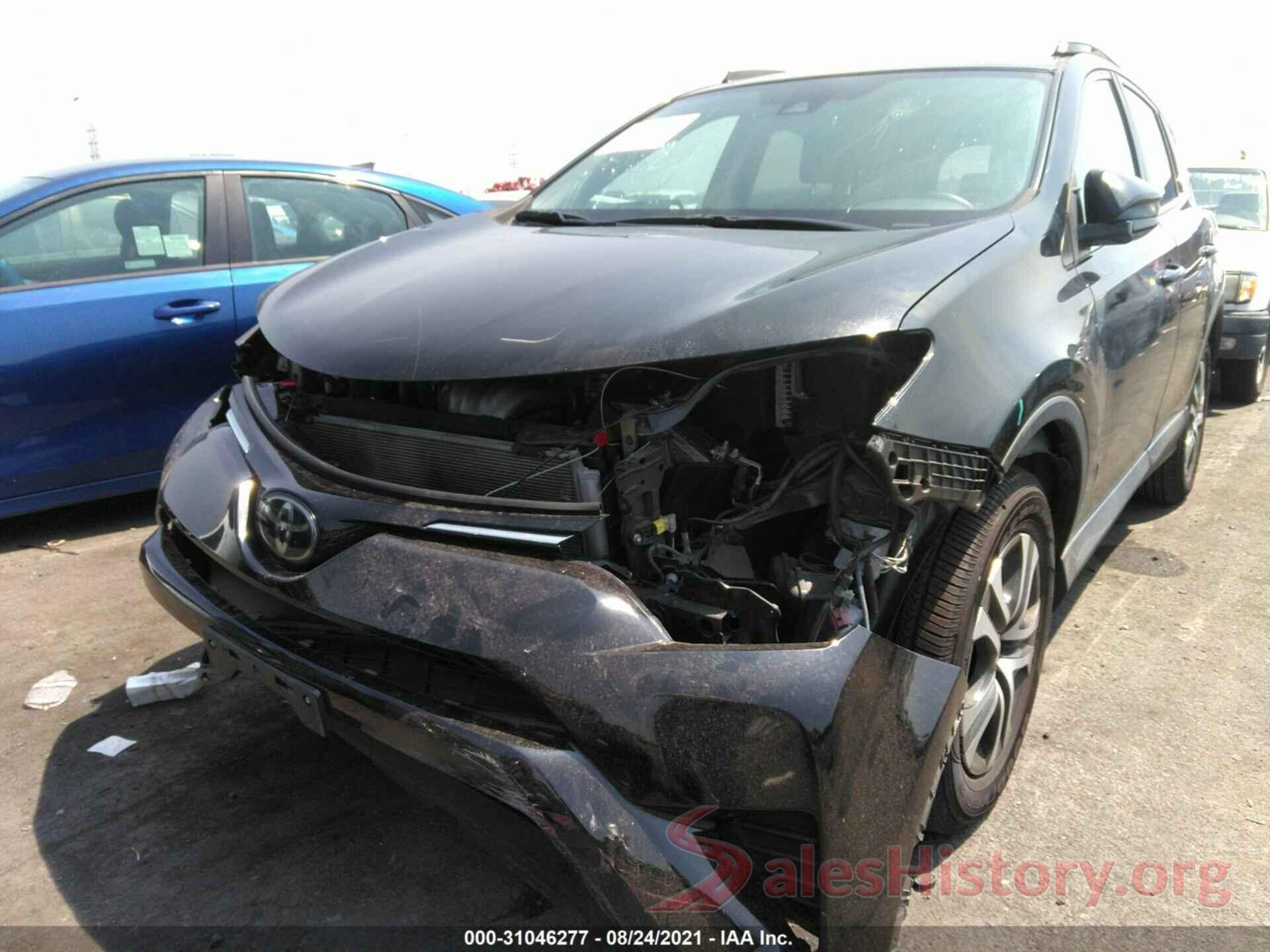 2T3ZFREV9HW315658 2017 TOYOTA RAV4