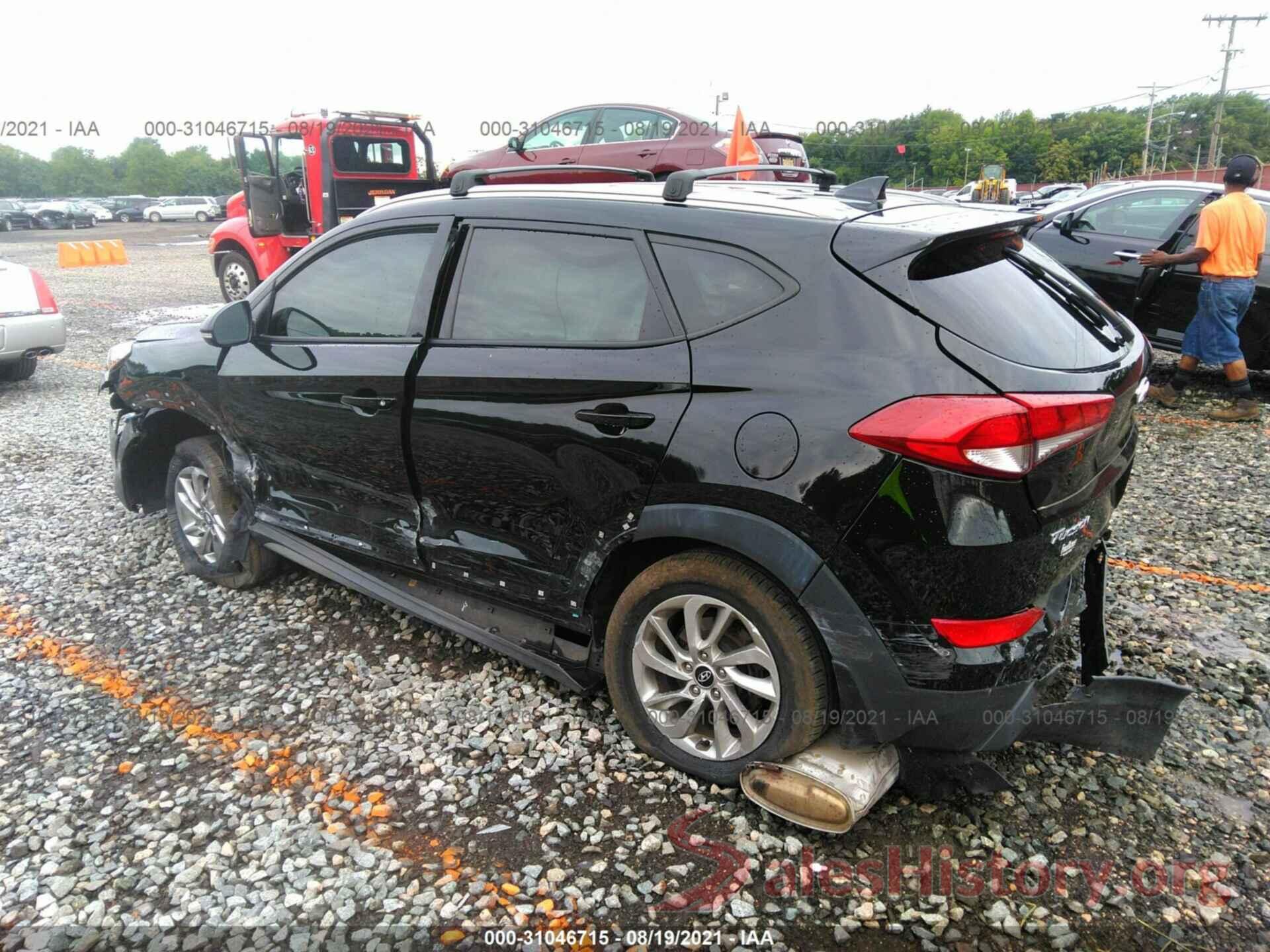 KM8J3CA47HU585612 2017 HYUNDAI TUCSON