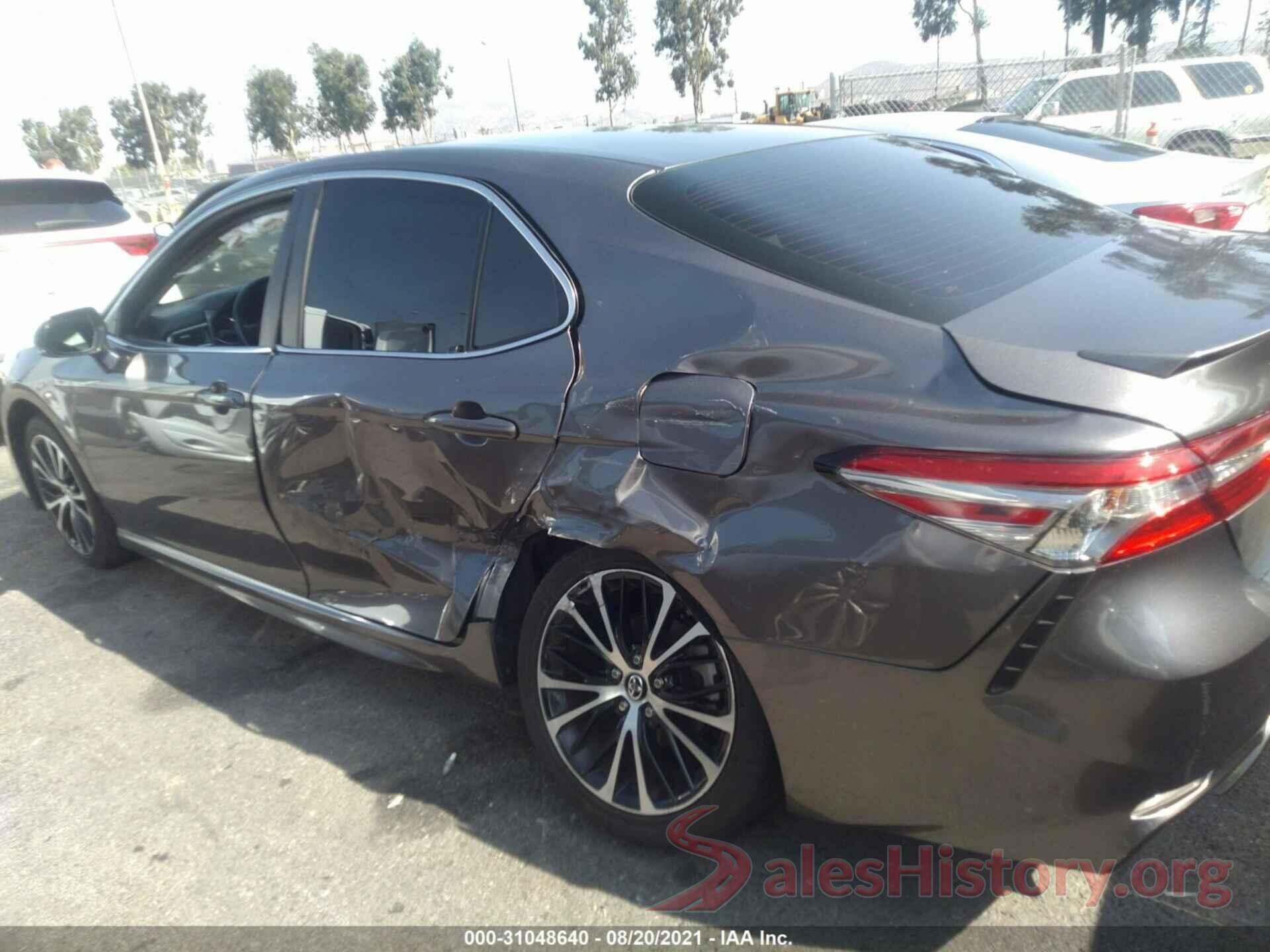 4T1B11HK6JU603610 2018 TOYOTA CAMRY