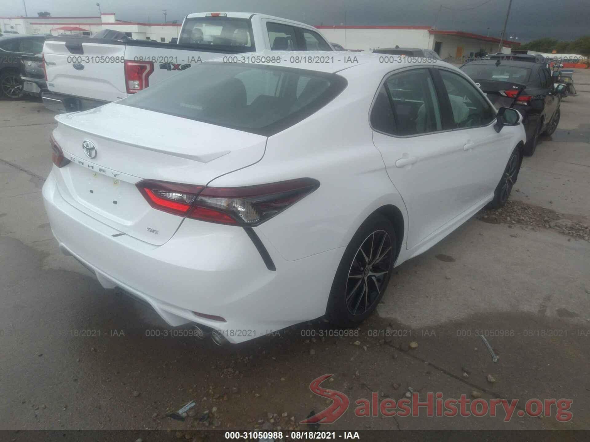 4T1G11AKXMU605882 2021 TOYOTA CAMRY