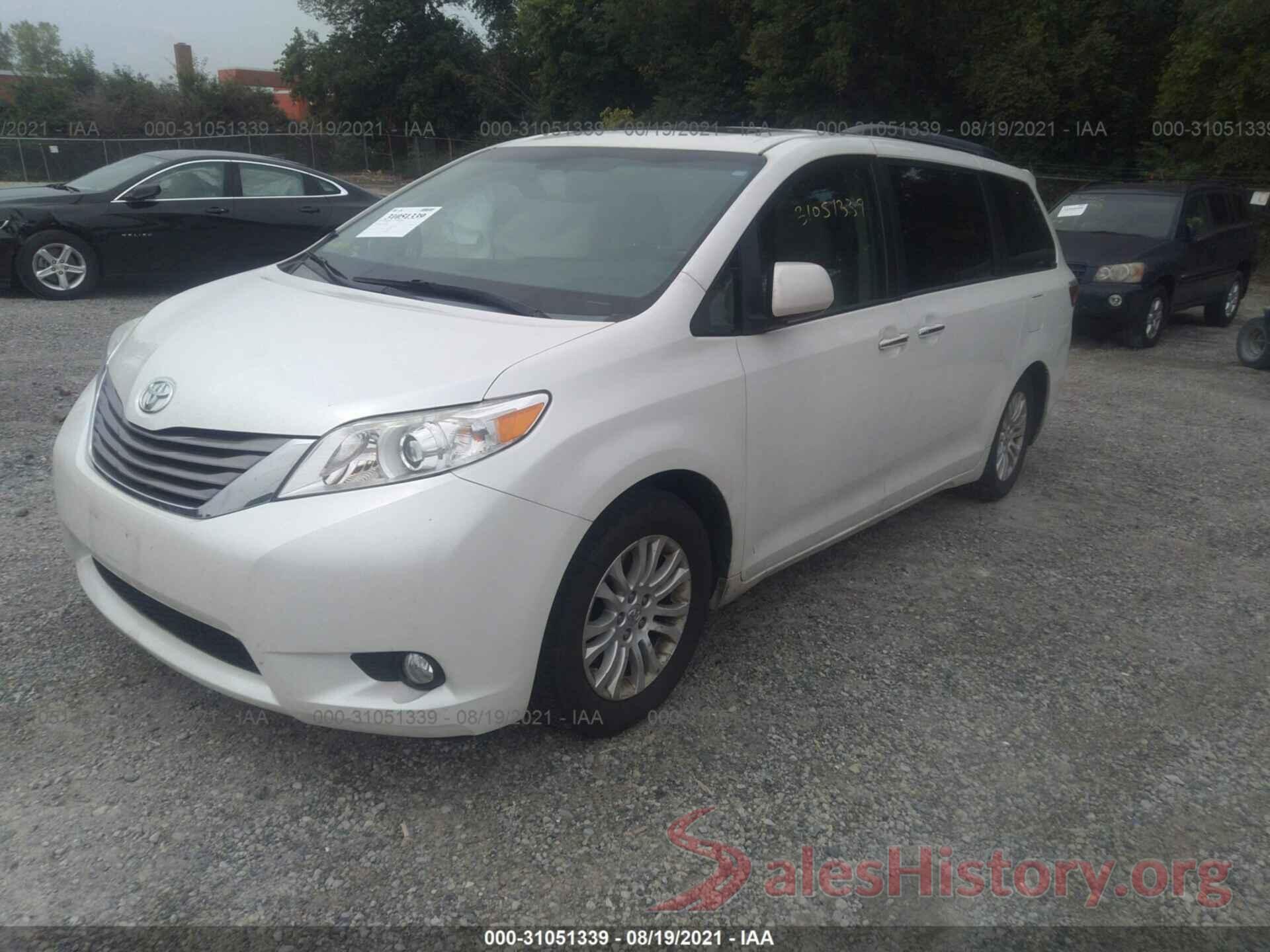 5TDYK3DCXFS589180 2015 TOYOTA SIENNA