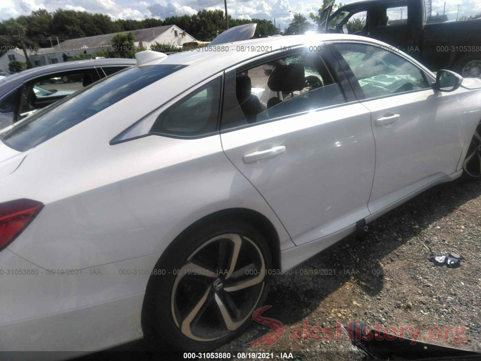 1HGCV2F32JA050066 2018 HONDA ACCORD SEDAN