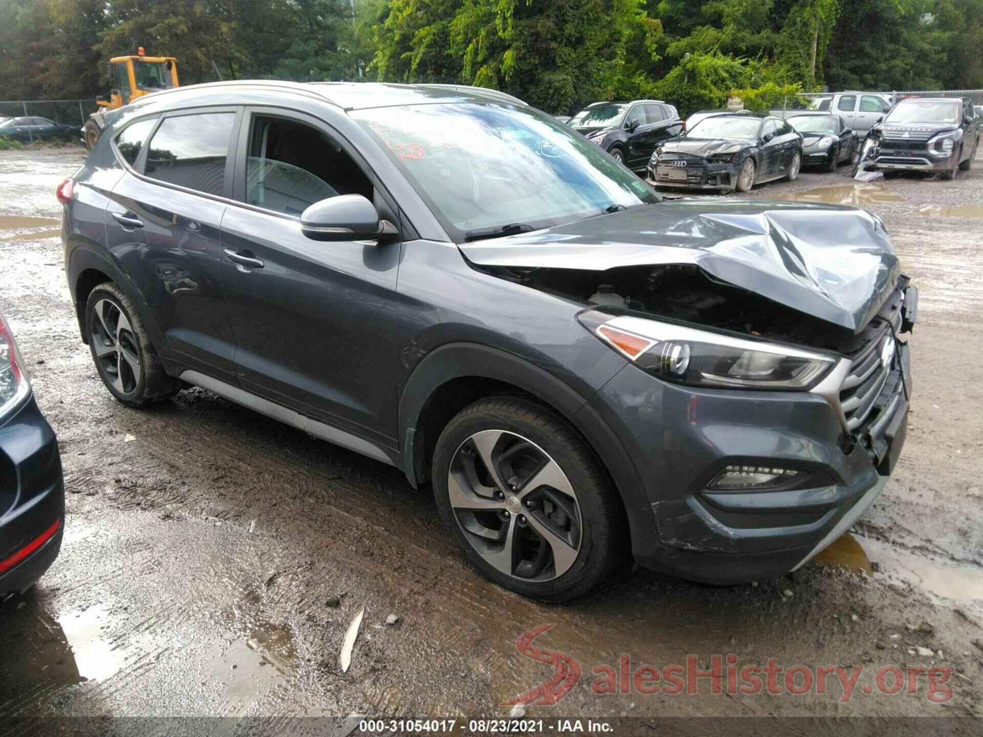 KM8J3CA24HU415237 2017 HYUNDAI TUCSON