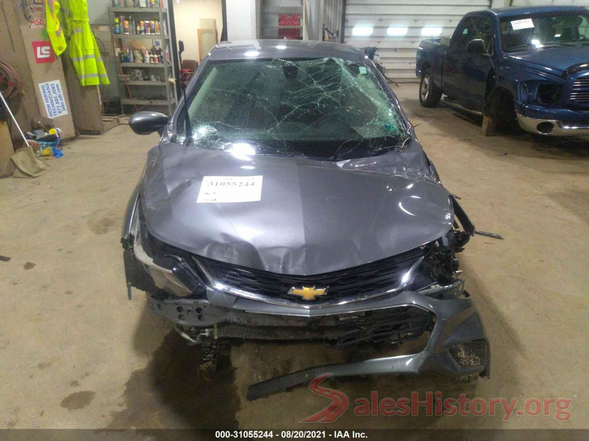 1G1BE5SM1J7247052 2018 CHEVROLET CRUZE