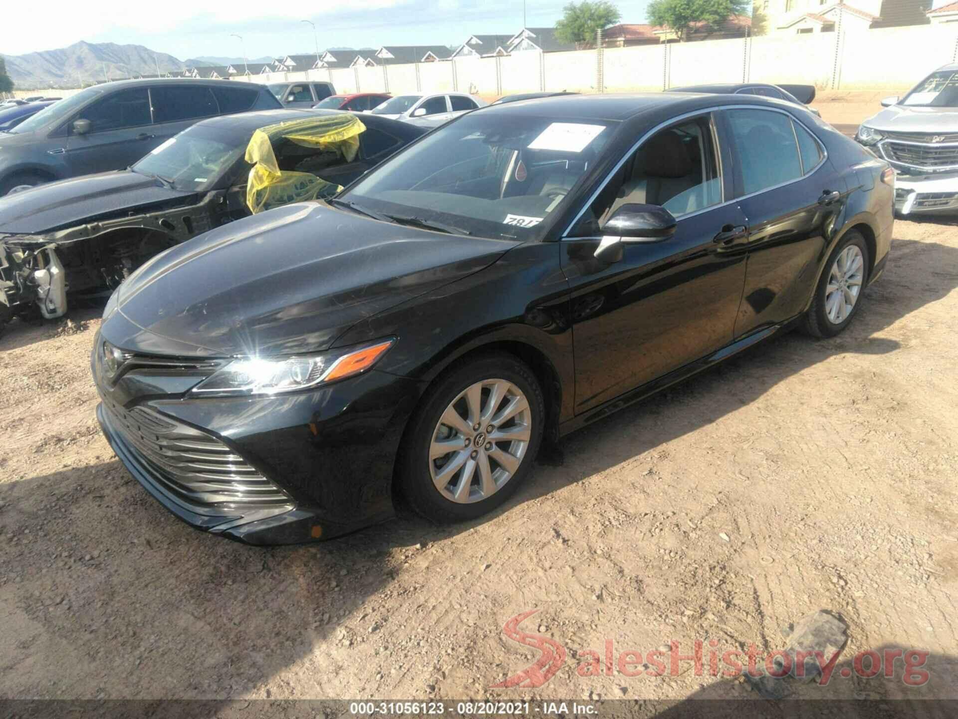 4T1B11HK2JU628276 2018 TOYOTA CAMRY