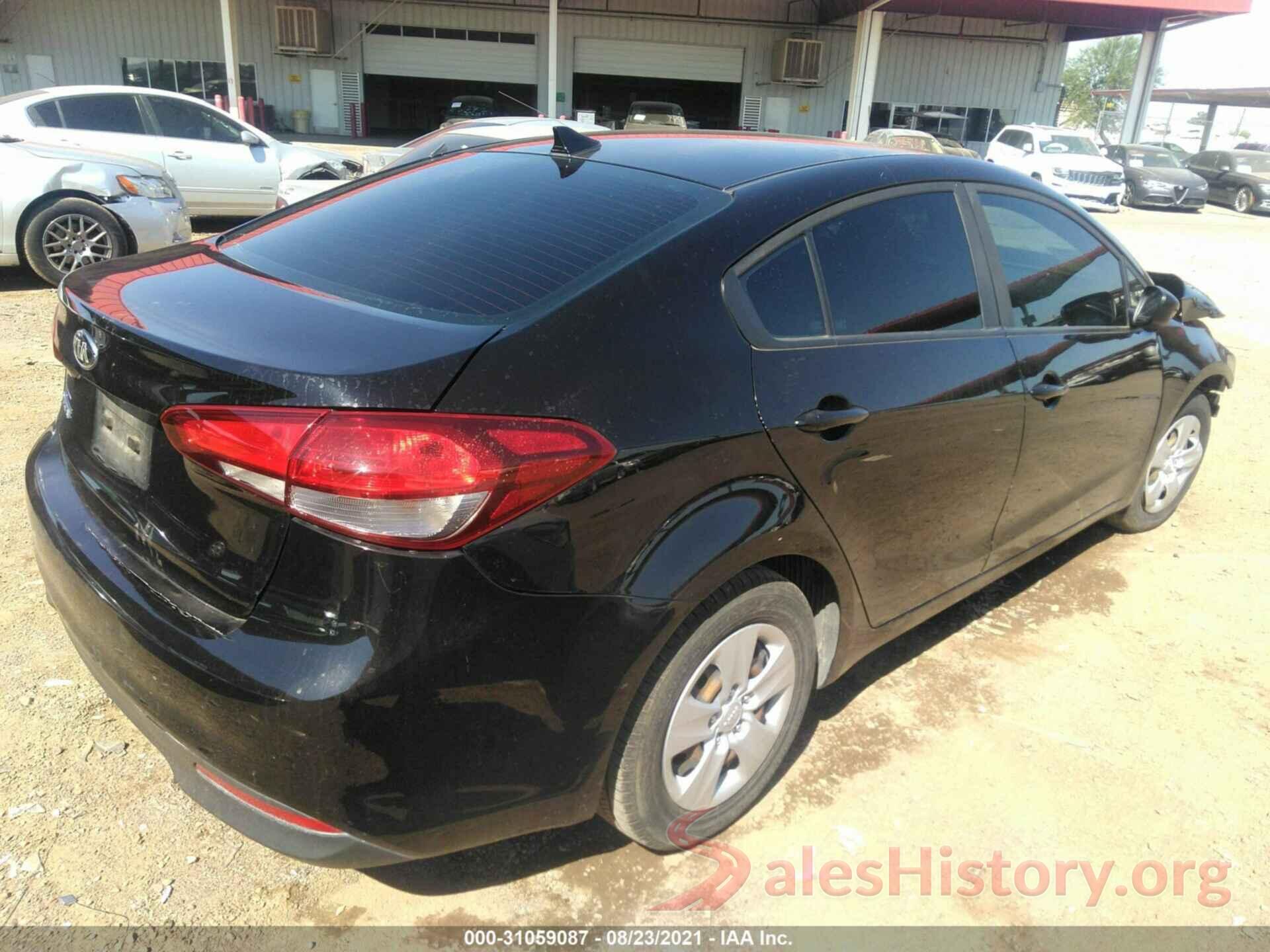 3KPFK4A75HE026460 2017 KIA FORTE