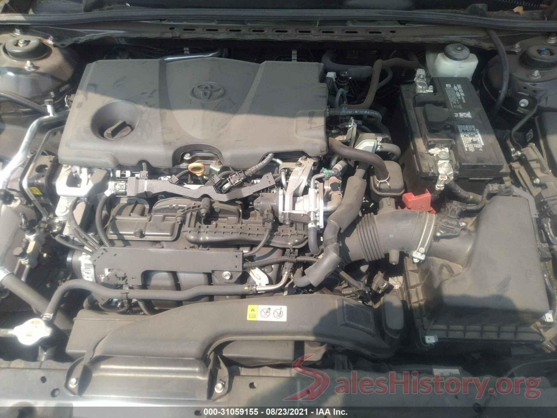 4T1B11HK8JU631019 2018 TOYOTA CAMRY