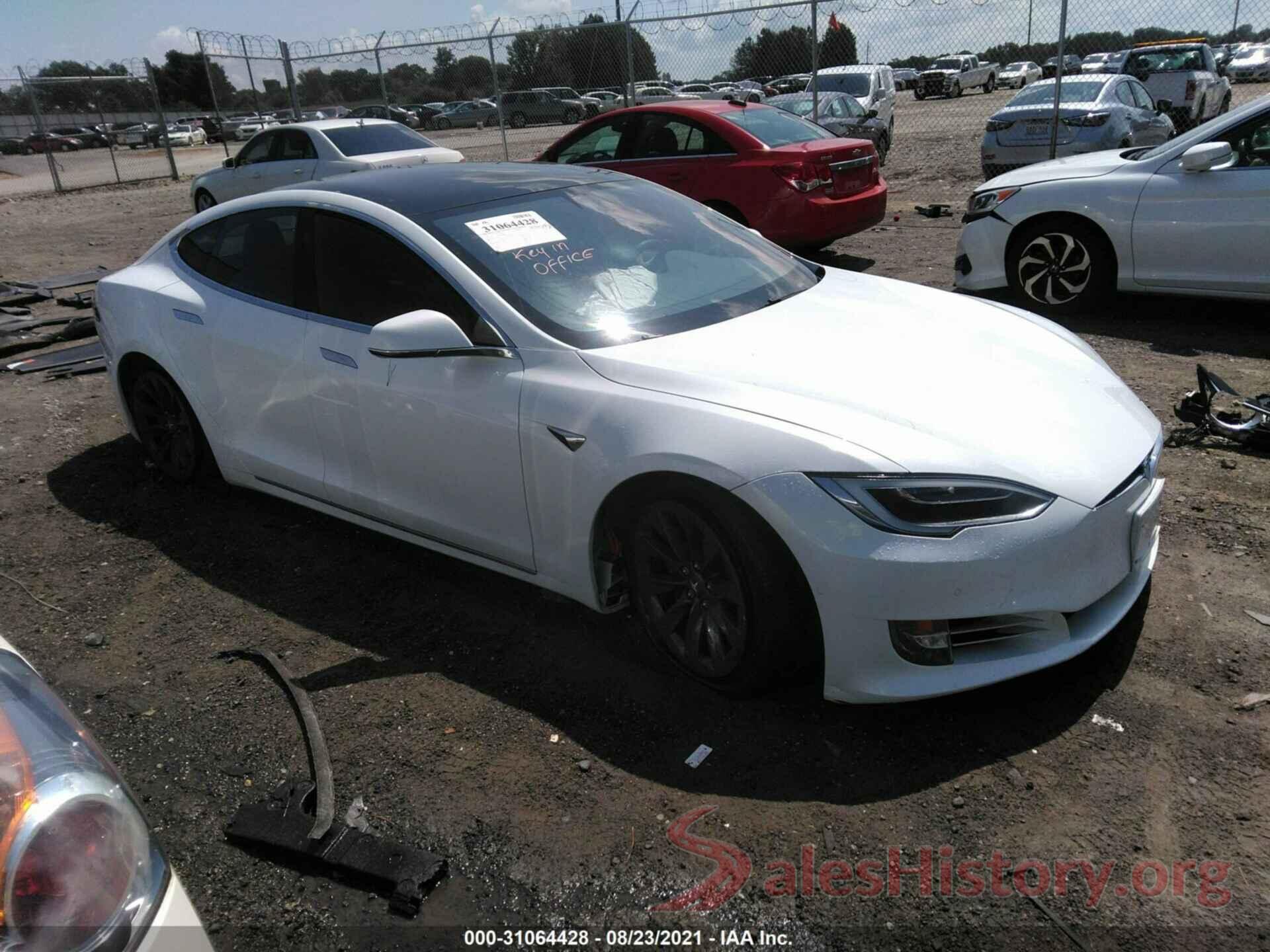 5YJSA1E29JF275469 2018 TESLA MODEL S