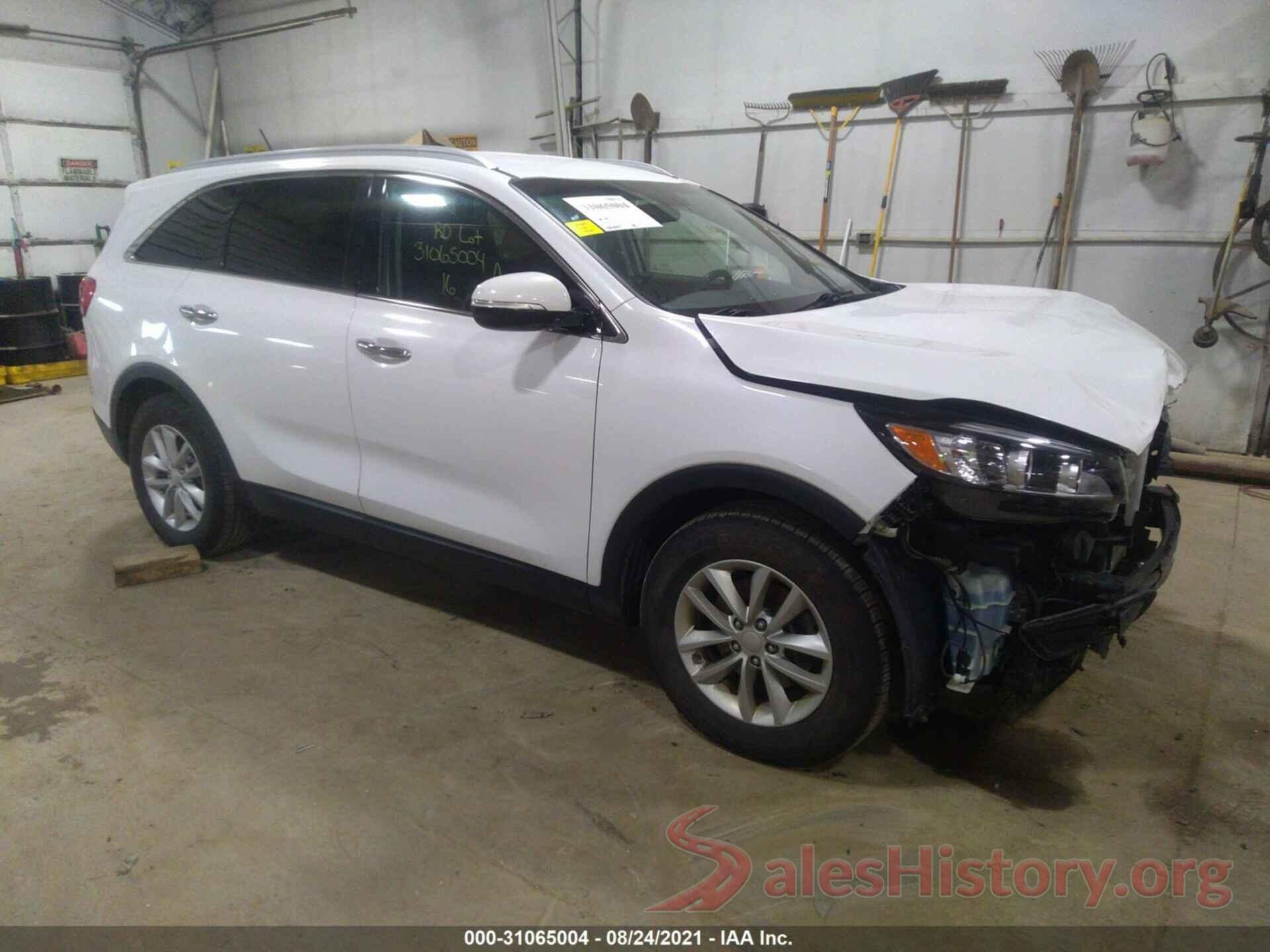 5XYPGDA54GG107763 2016 KIA SORENTO