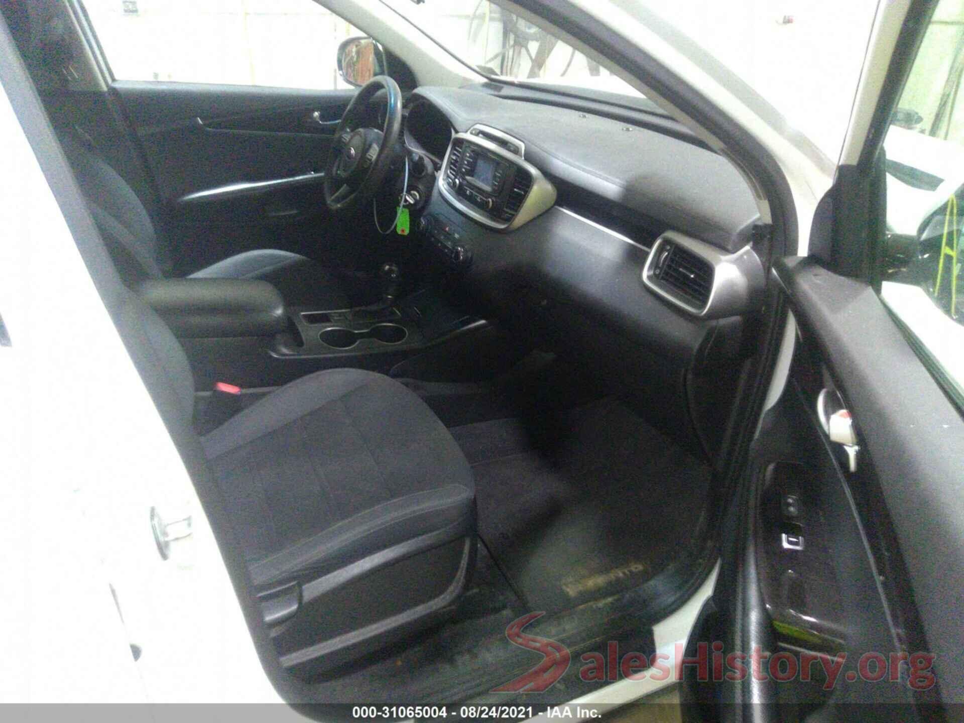 5XYPGDA54GG107763 2016 KIA SORENTO