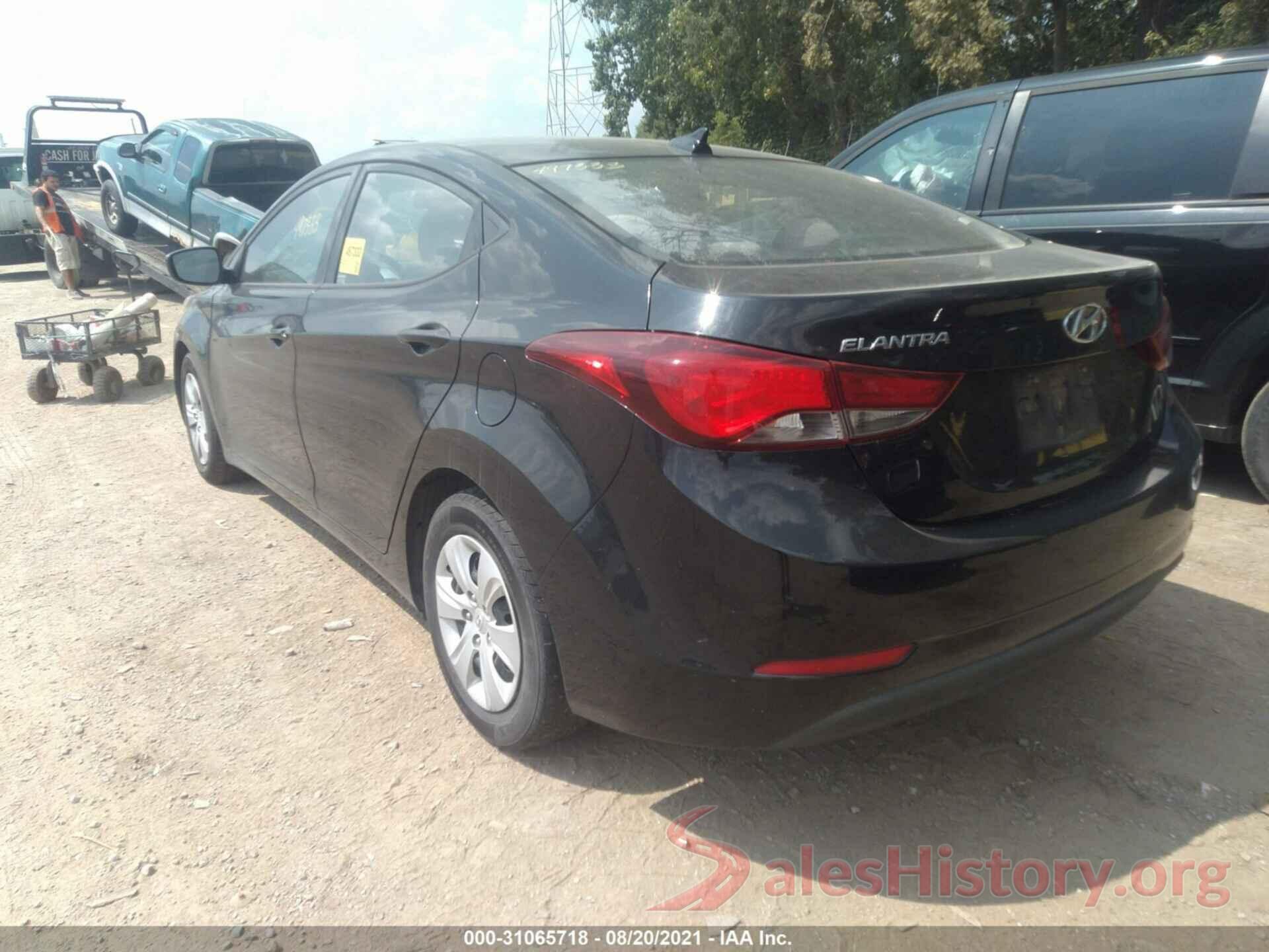 5NPDH4AE9GH694650 2016 HYUNDAI ELANTRA