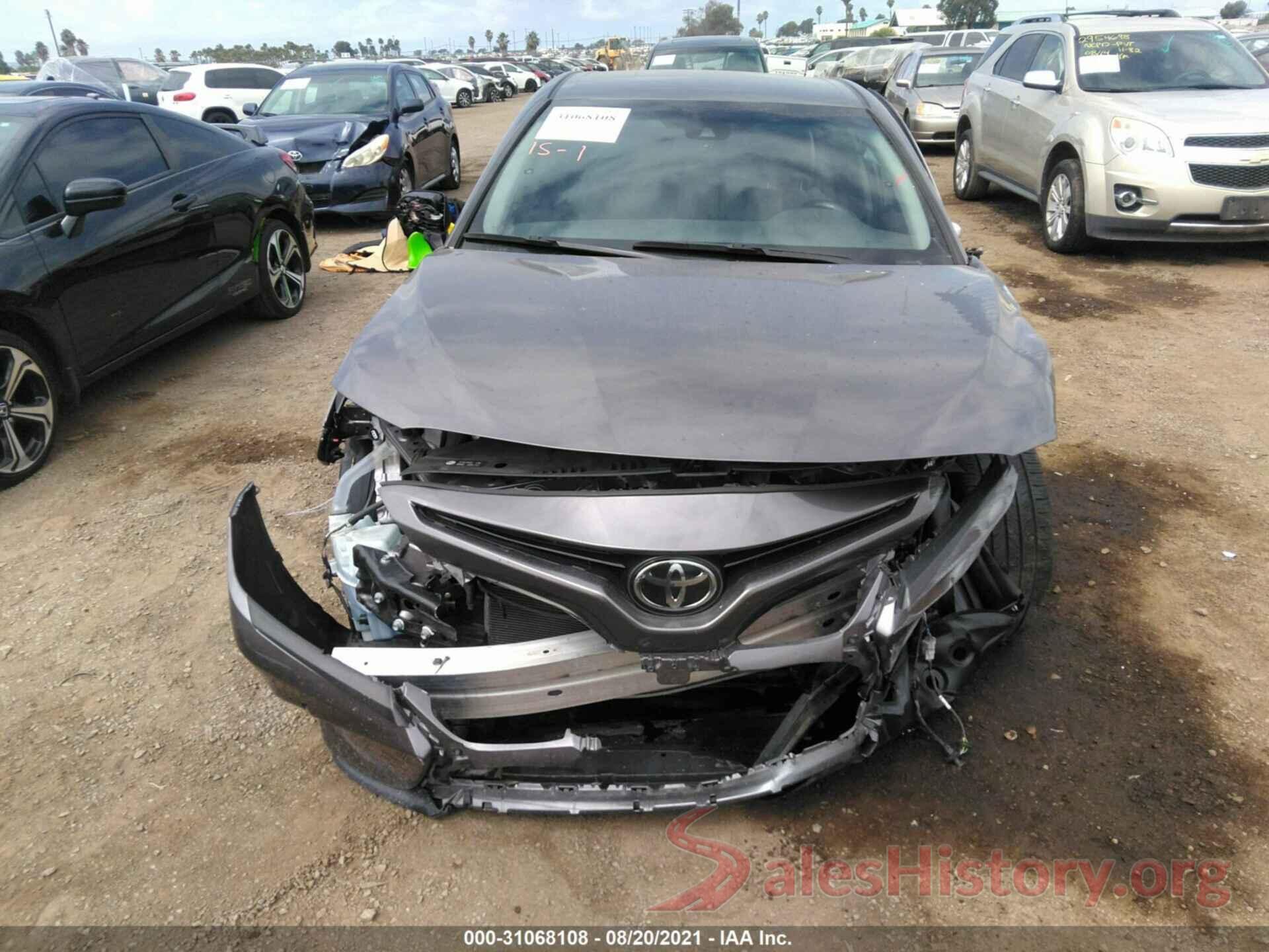 4T1B11HK8JU123312 2018 TOYOTA CAMRY