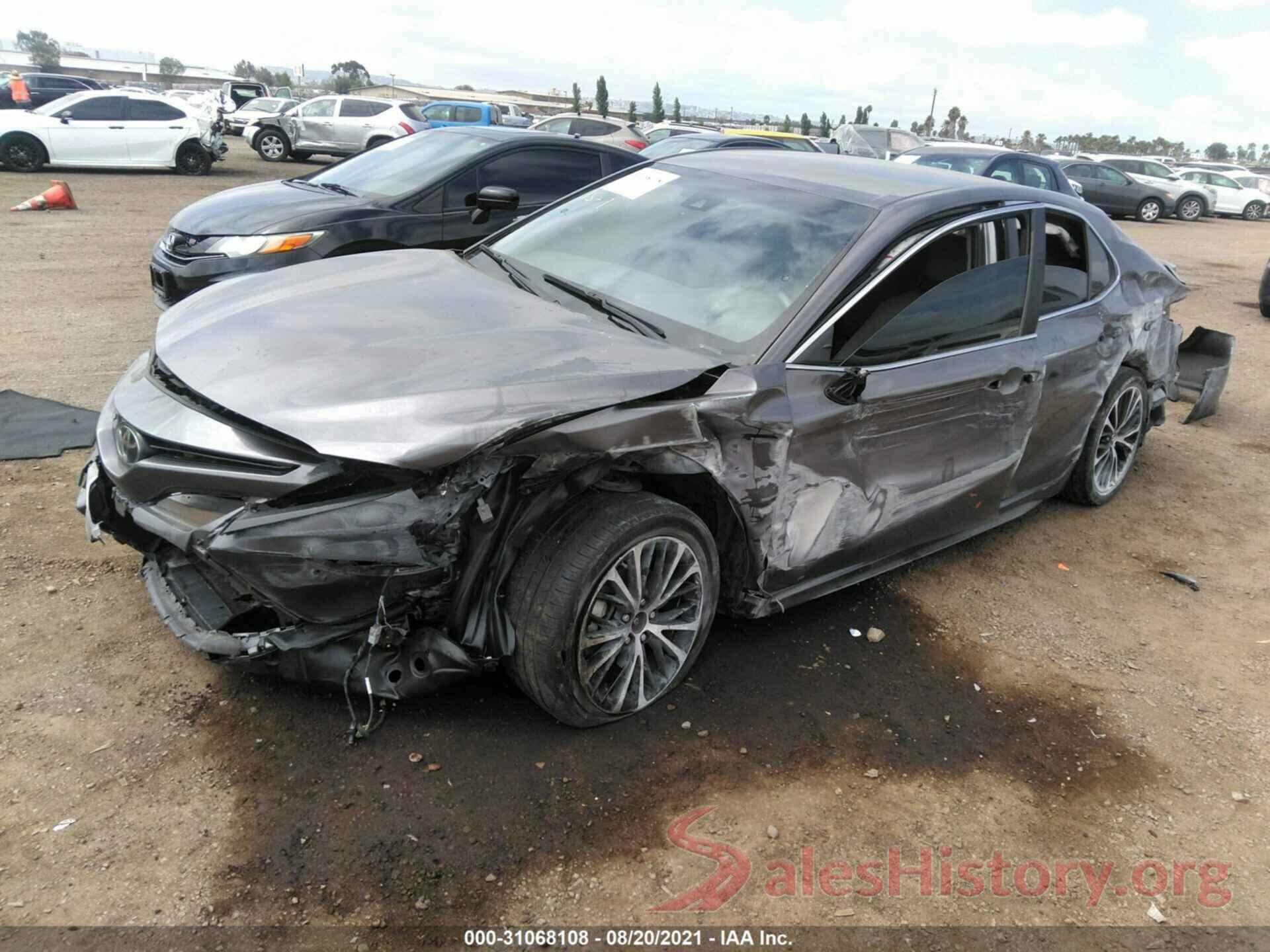 4T1B11HK8JU123312 2018 TOYOTA CAMRY