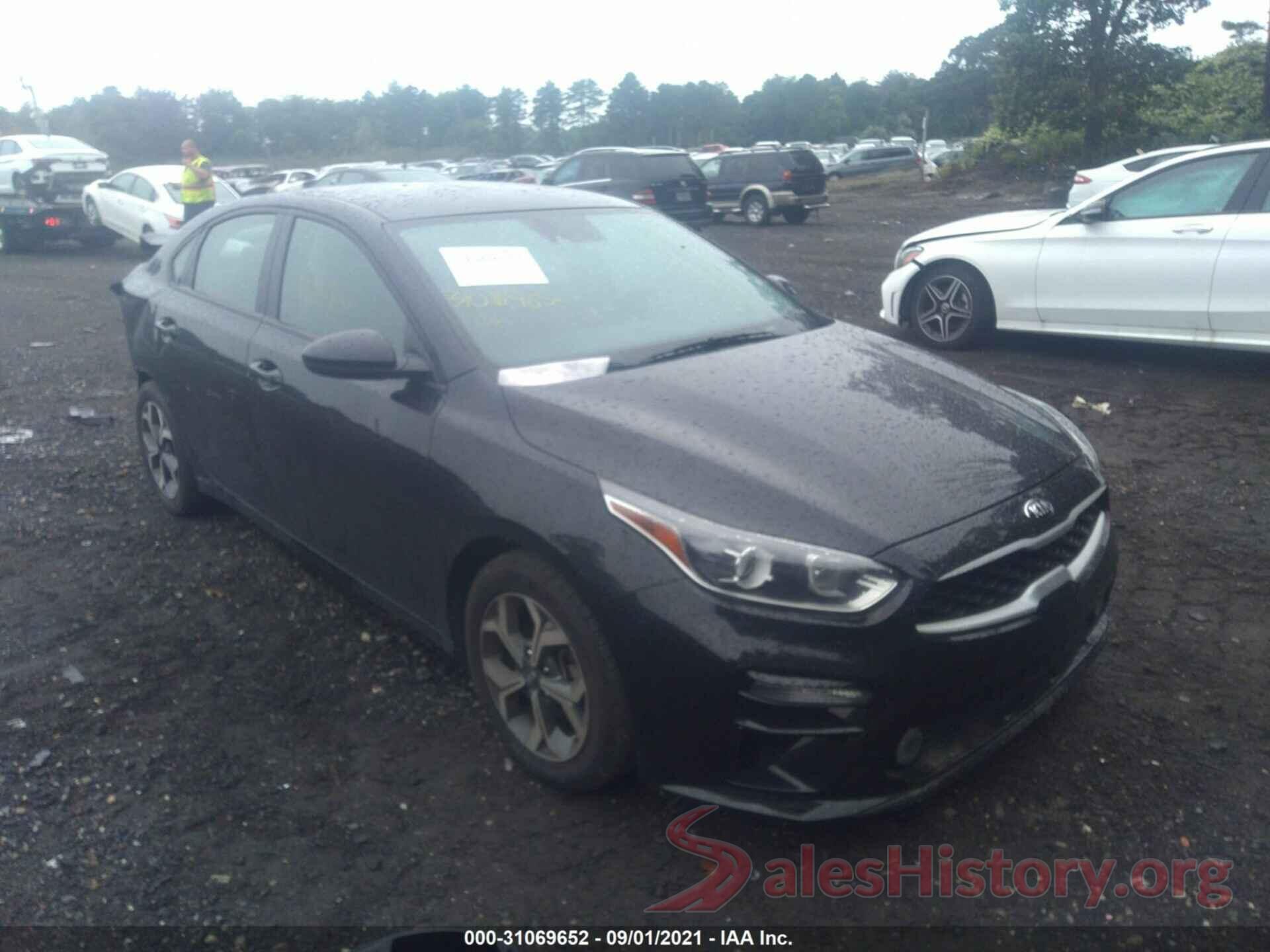 3KPF24AD0KE104074 2019 KIA FORTE