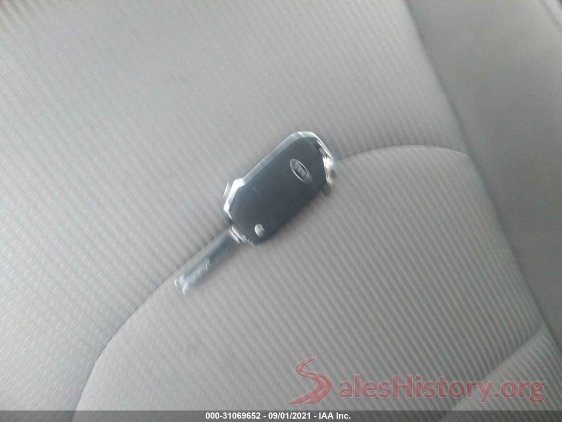 3KPF24AD0KE104074 2019 KIA FORTE