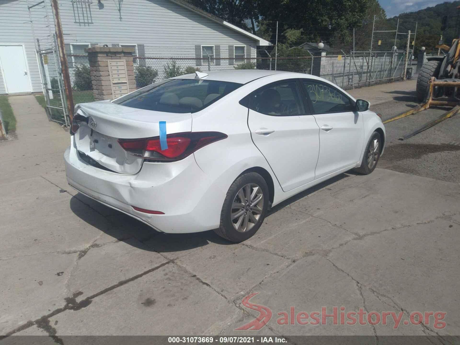 5NPDH4AE0GH699915 2016 HYUNDAI ELANTRA