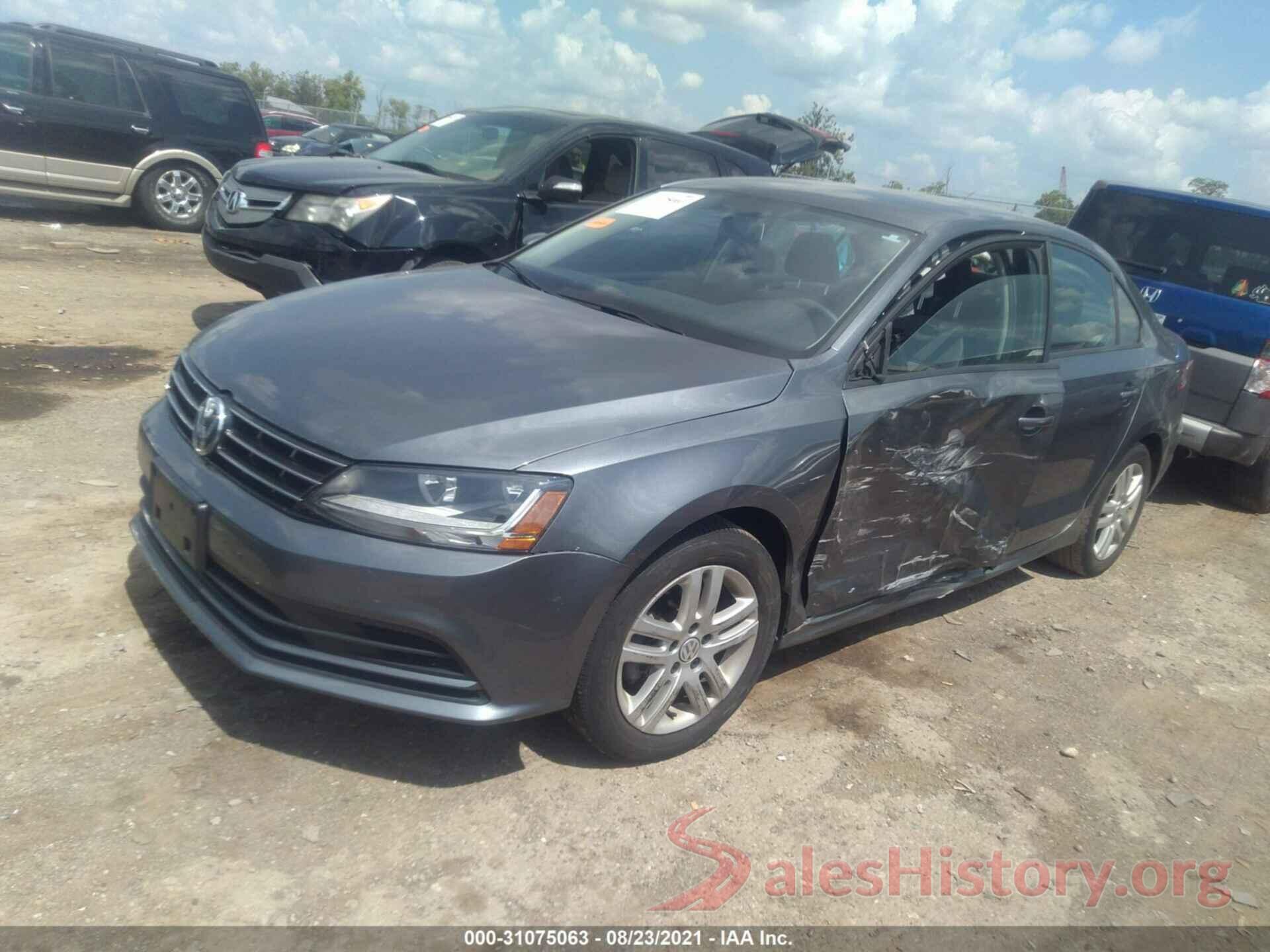 3VW2B7AJ2JM257255 2018 VOLKSWAGEN JETTA