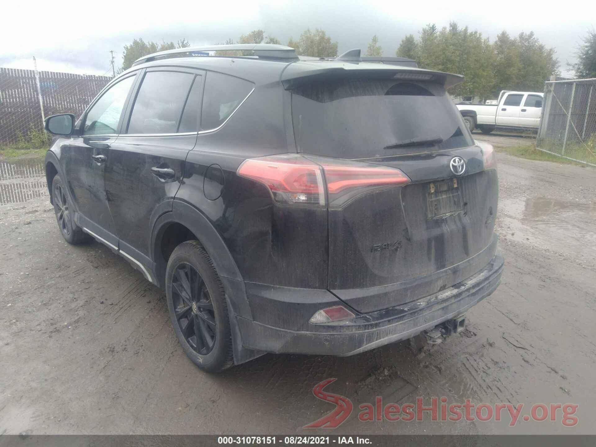 2T3RFREV6JW808638 2018 TOYOTA RAV4