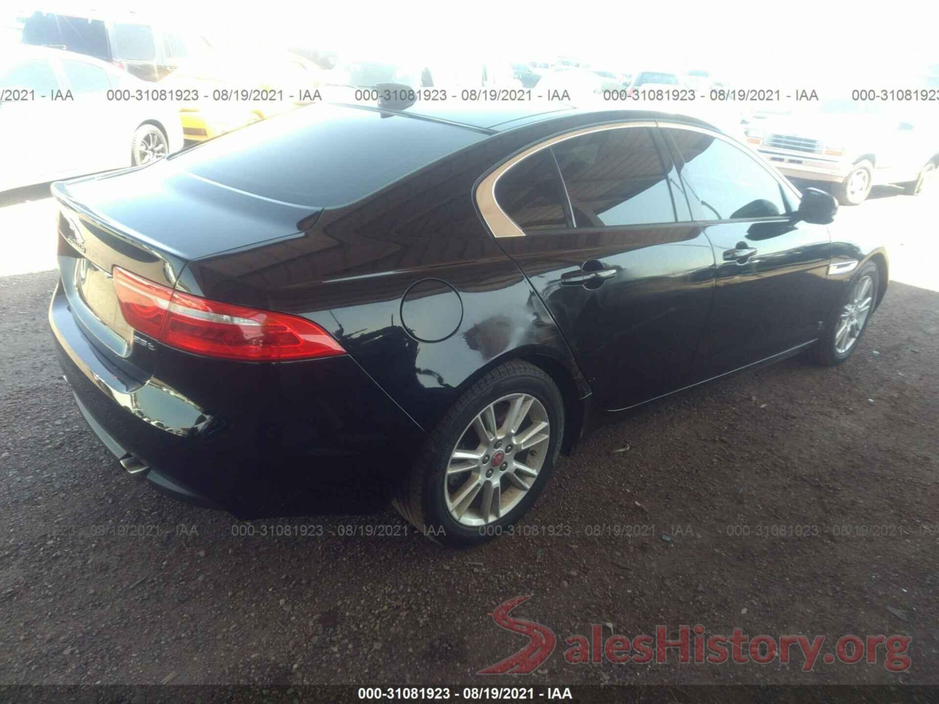 SAJAD4FX6JCP25723 2018 JAGUAR XE