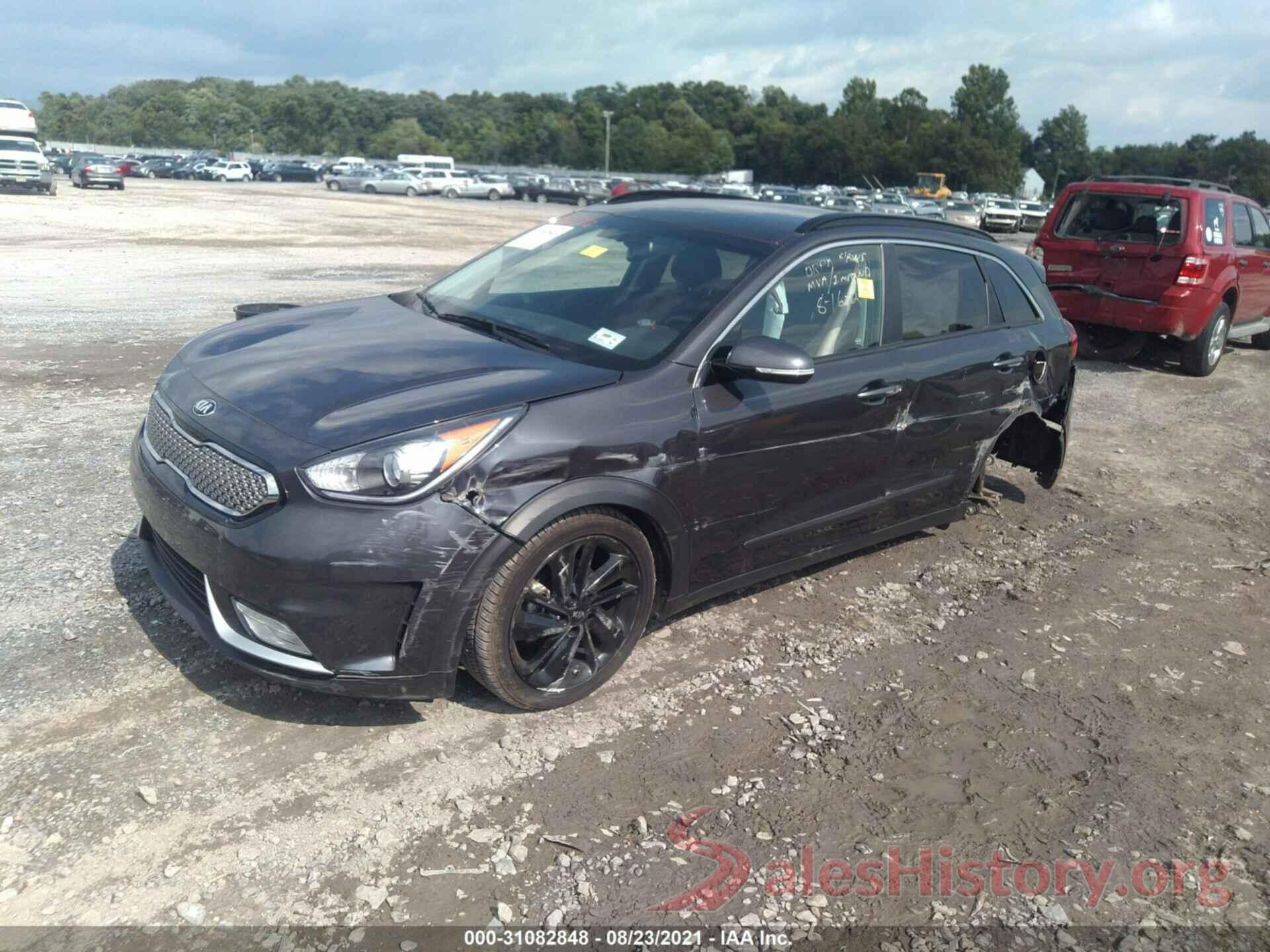 KNDCC3LC6J5160562 2018 KIA NIRO