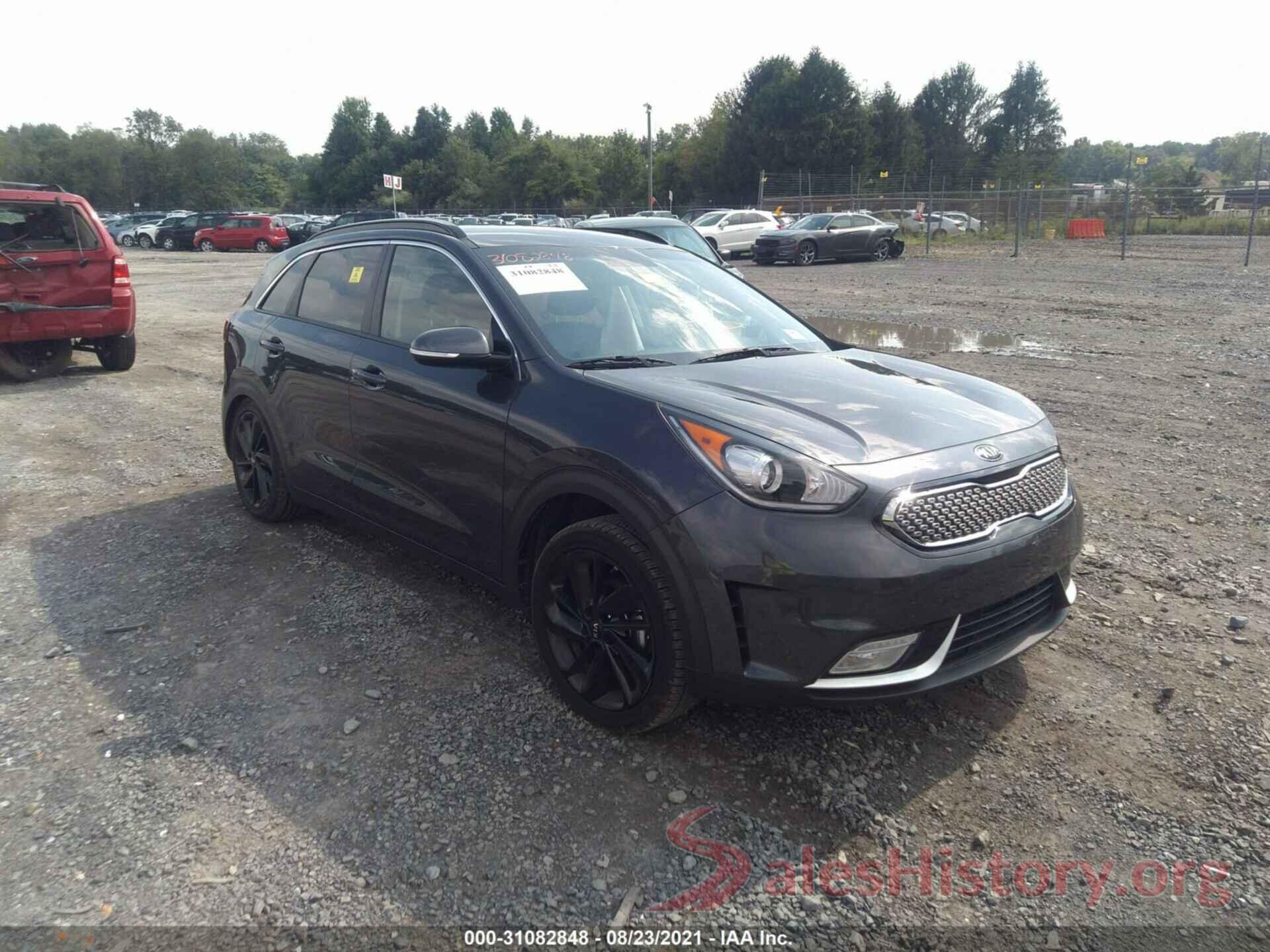 KNDCC3LC6J5160562 2018 KIA NIRO