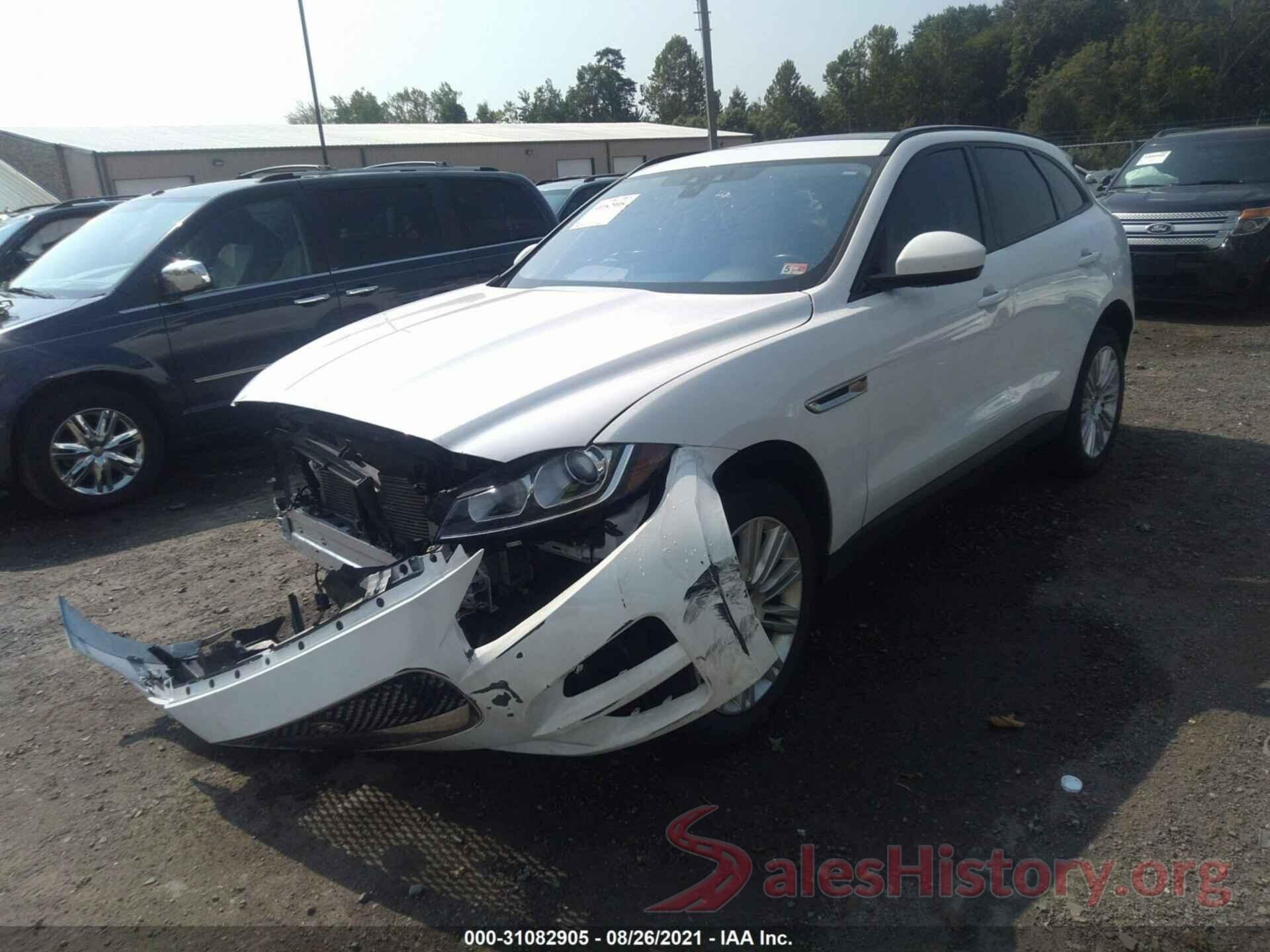 SADCJ2BV7HA065694 2017 JAGUAR F-PACE