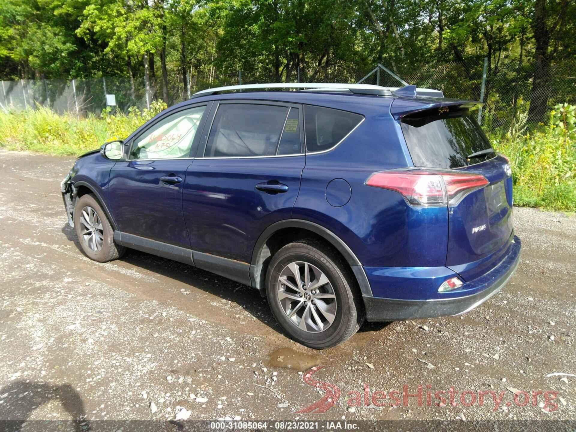 JTMRJREV7JD216662 2018 TOYOTA RAV4