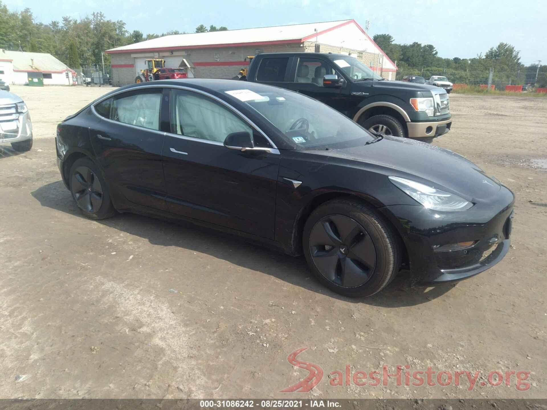 5YJ3E1EA2JF057812 2018 TESLA MODEL 3