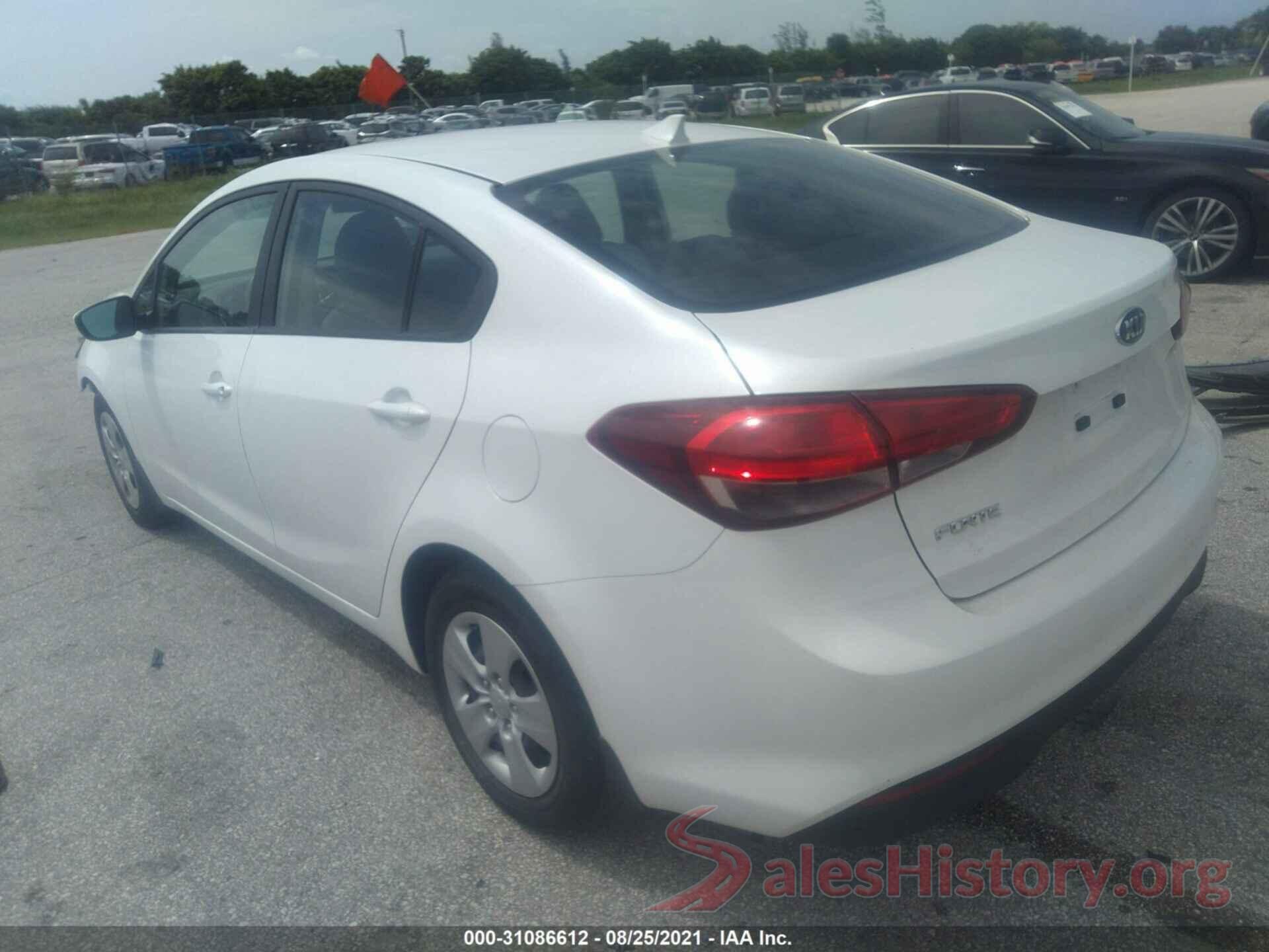 3KPFL4A75HE083044 2017 KIA FORTE