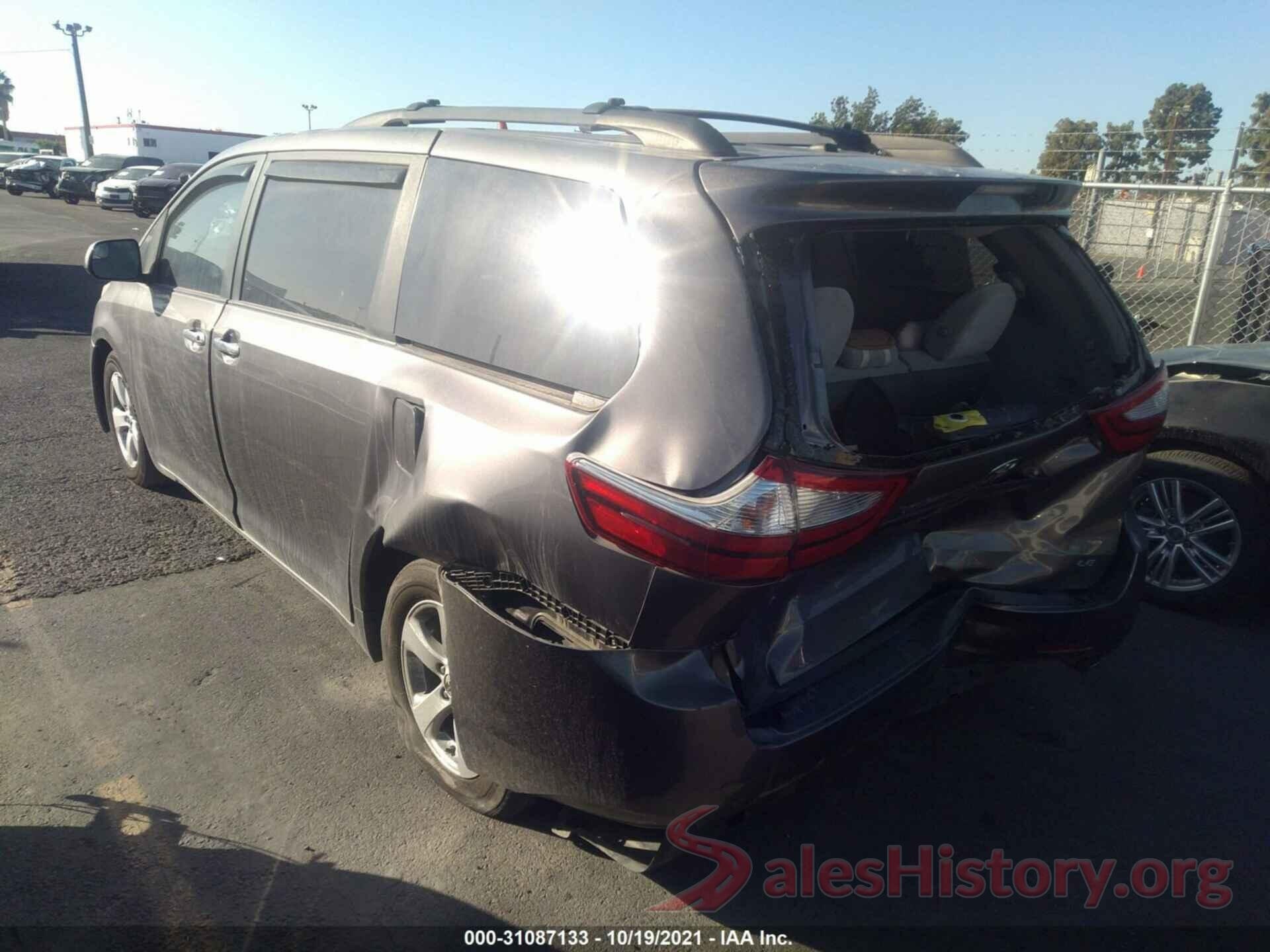 5TDKZ3DC3HS781271 2017 TOYOTA SIENNA