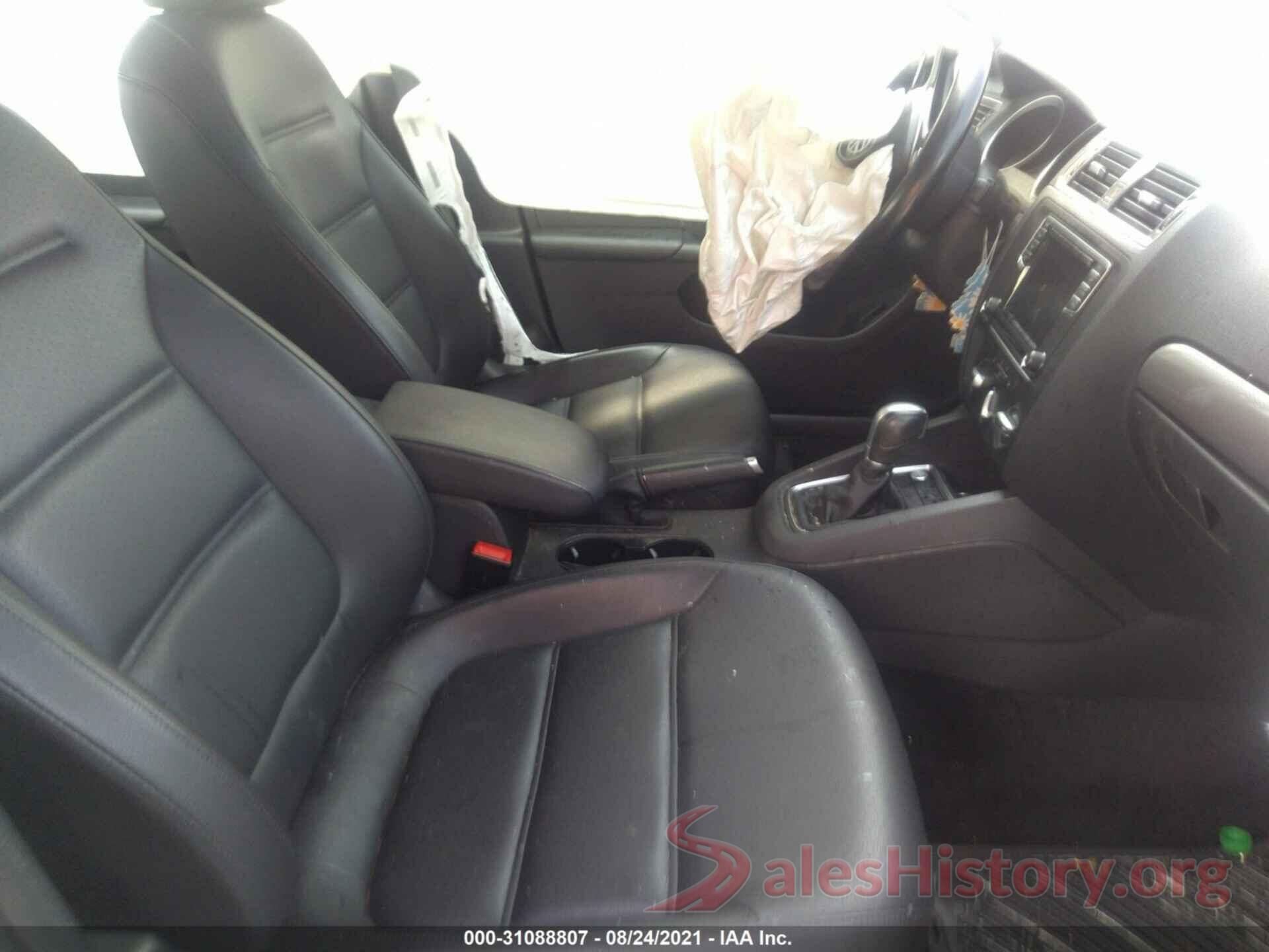 3VWDB7AJ7JM242582 2018 VOLKSWAGEN JETTA