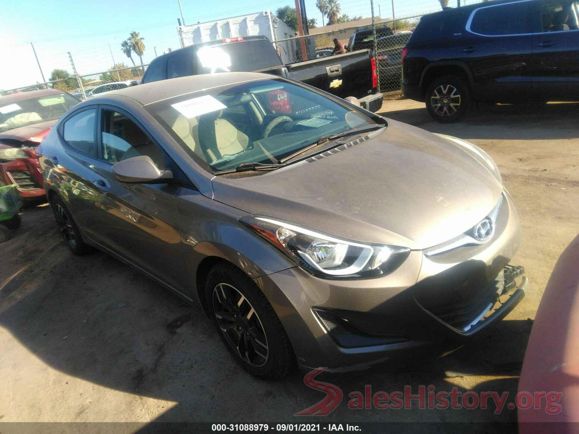 5NPDH4AE4GH663130 2016 HYUNDAI ELANTRA