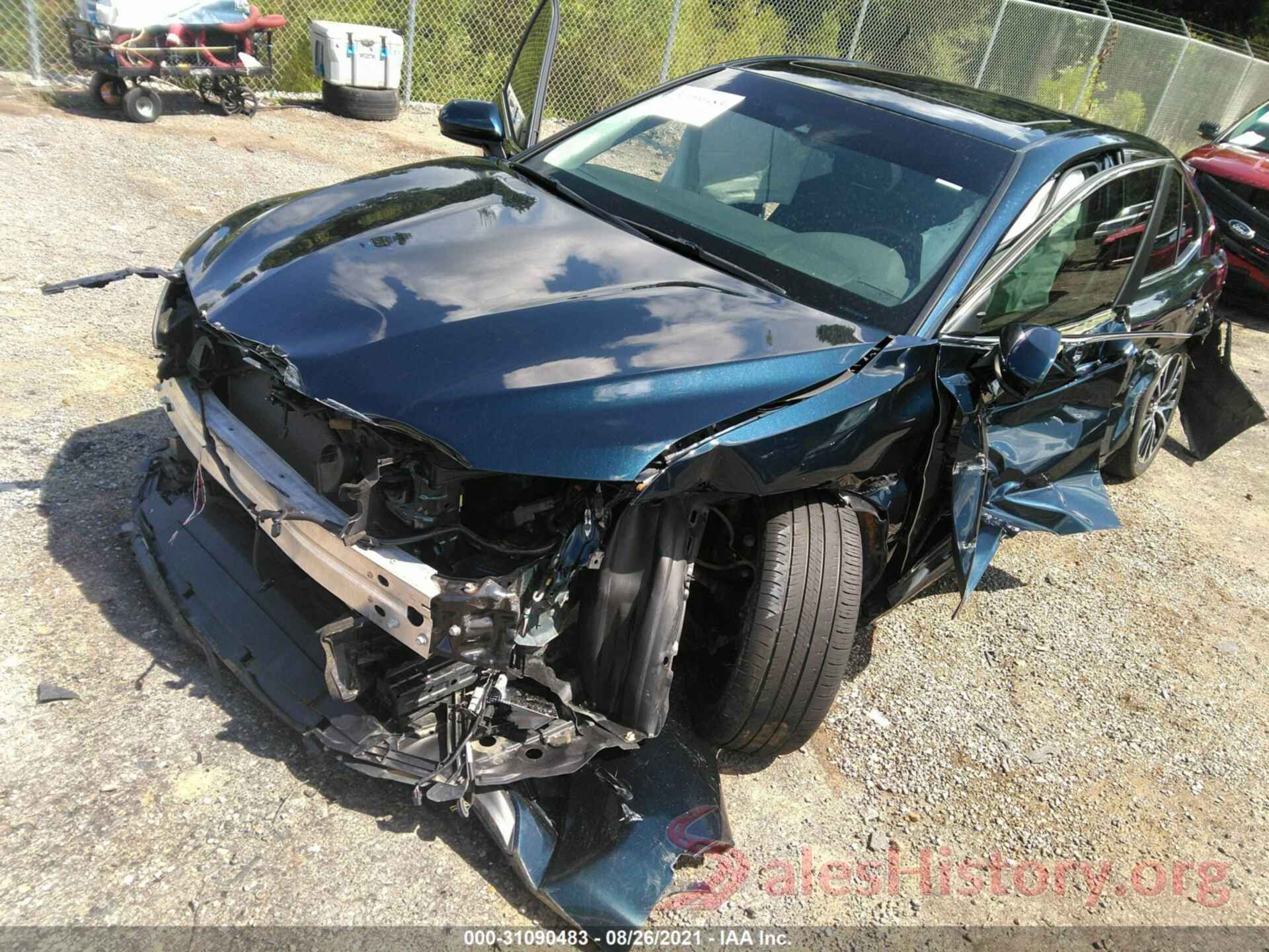 4T1B11HK7JU560122 2018 TOYOTA CAMRY