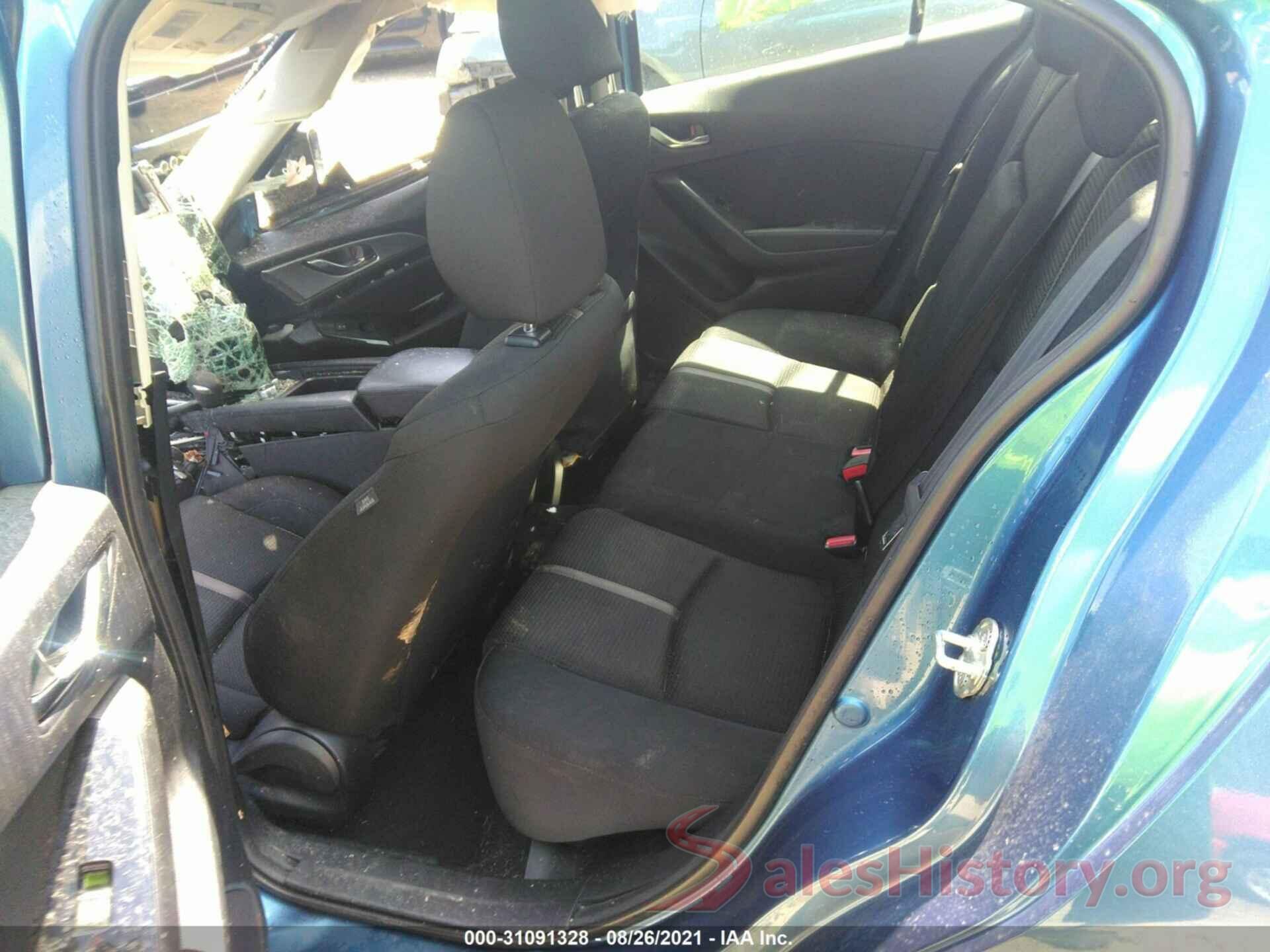 3MZBN1U72JM214216 2018 MAZDA MAZDA3 4-DOOR