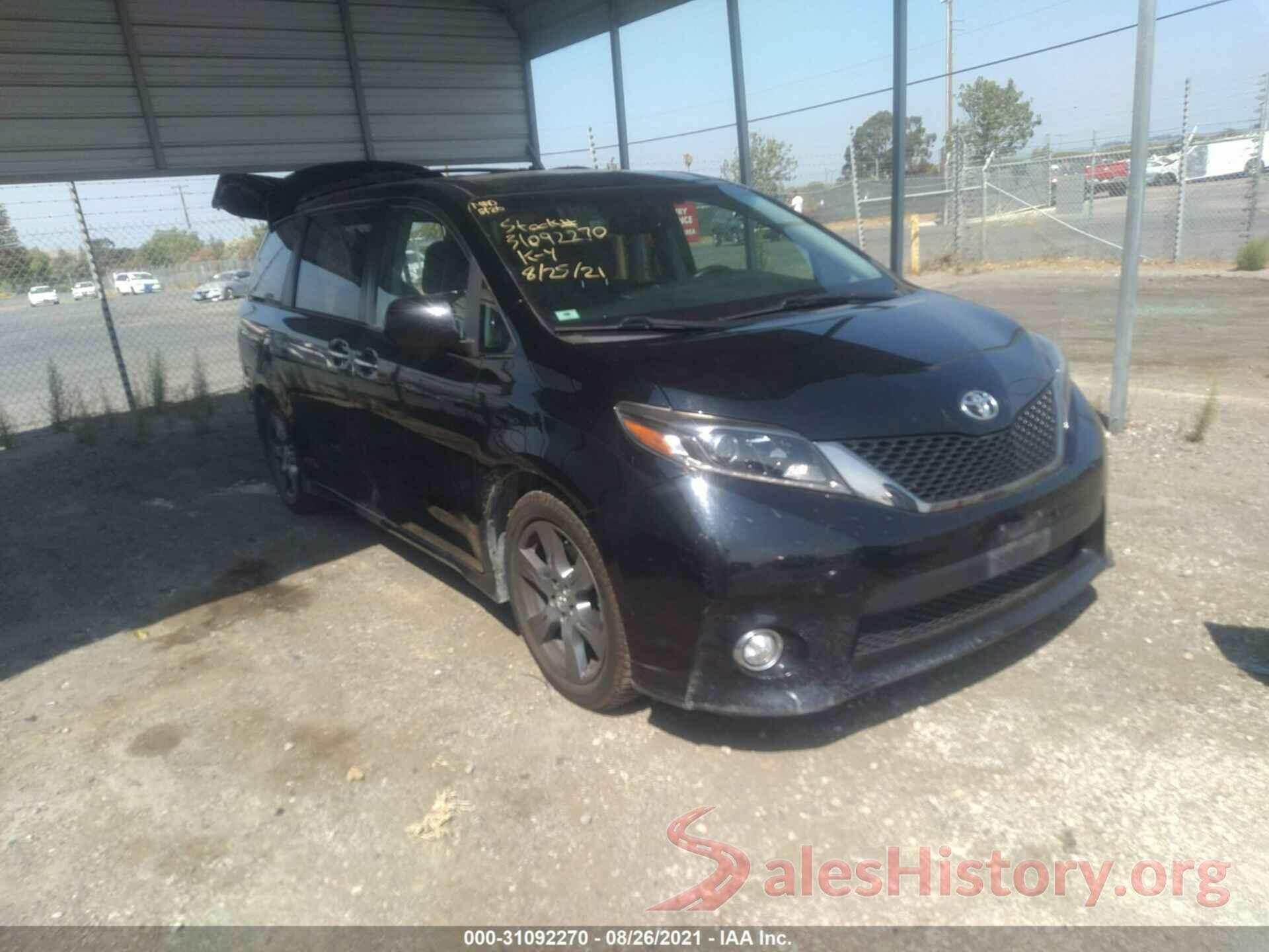 5TDXZ3DC9HS776646 2017 TOYOTA SIENNA