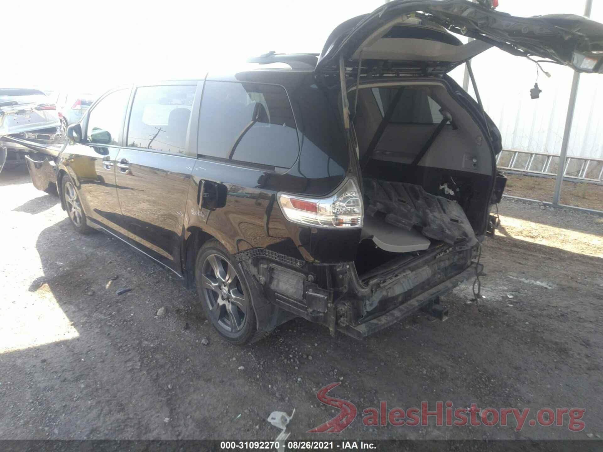 5TDXZ3DC9HS776646 2017 TOYOTA SIENNA