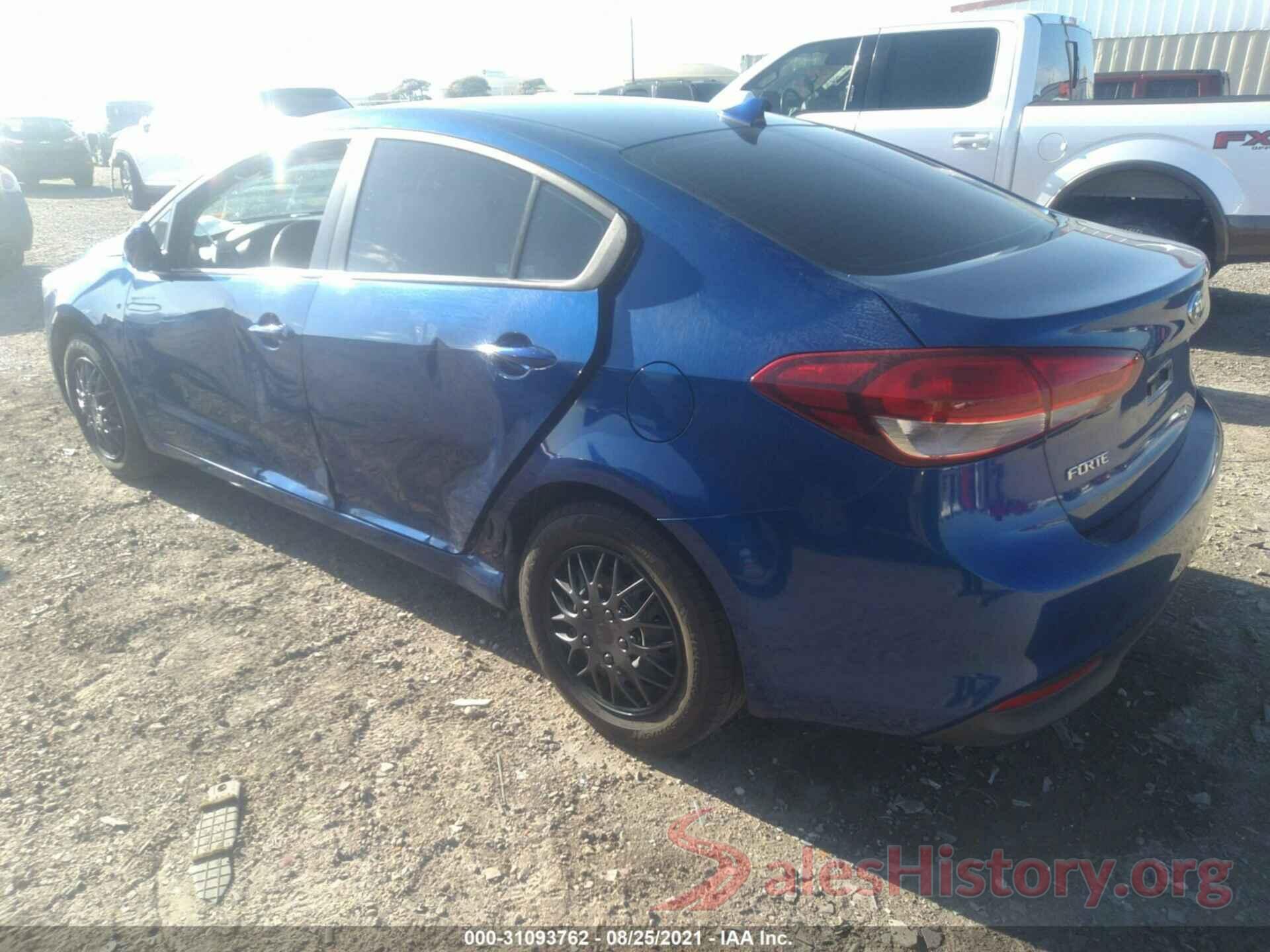 3KPFK4A79JE165397 2018 KIA FORTE