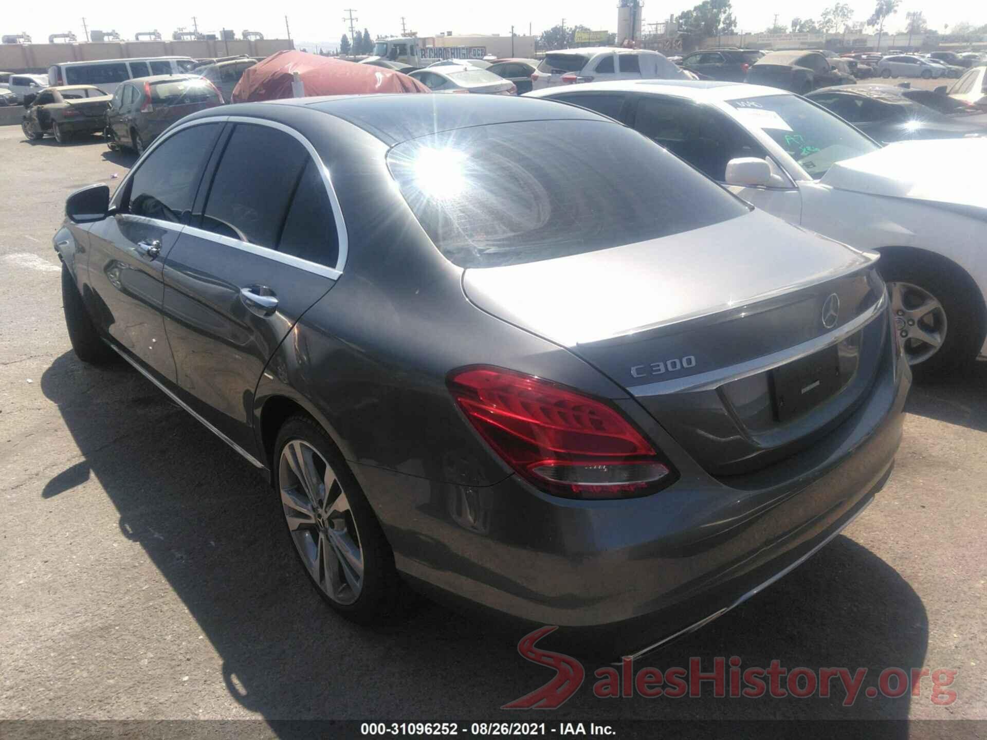 WDDWF4JB8JR352522 2018 MERCEDES-BENZ C-CLASS