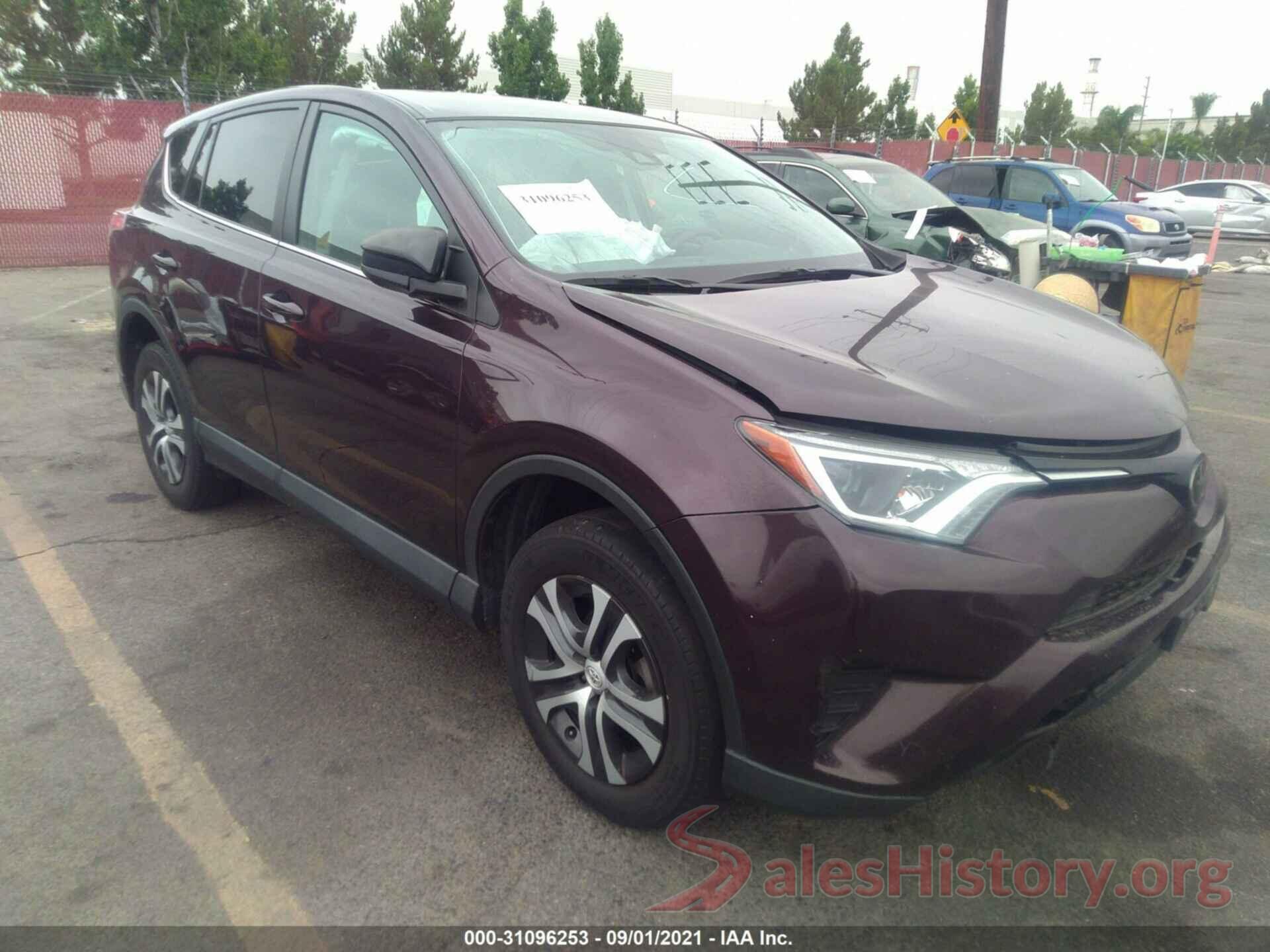 2T3ZFREV9JW458308 2018 TOYOTA RAV4