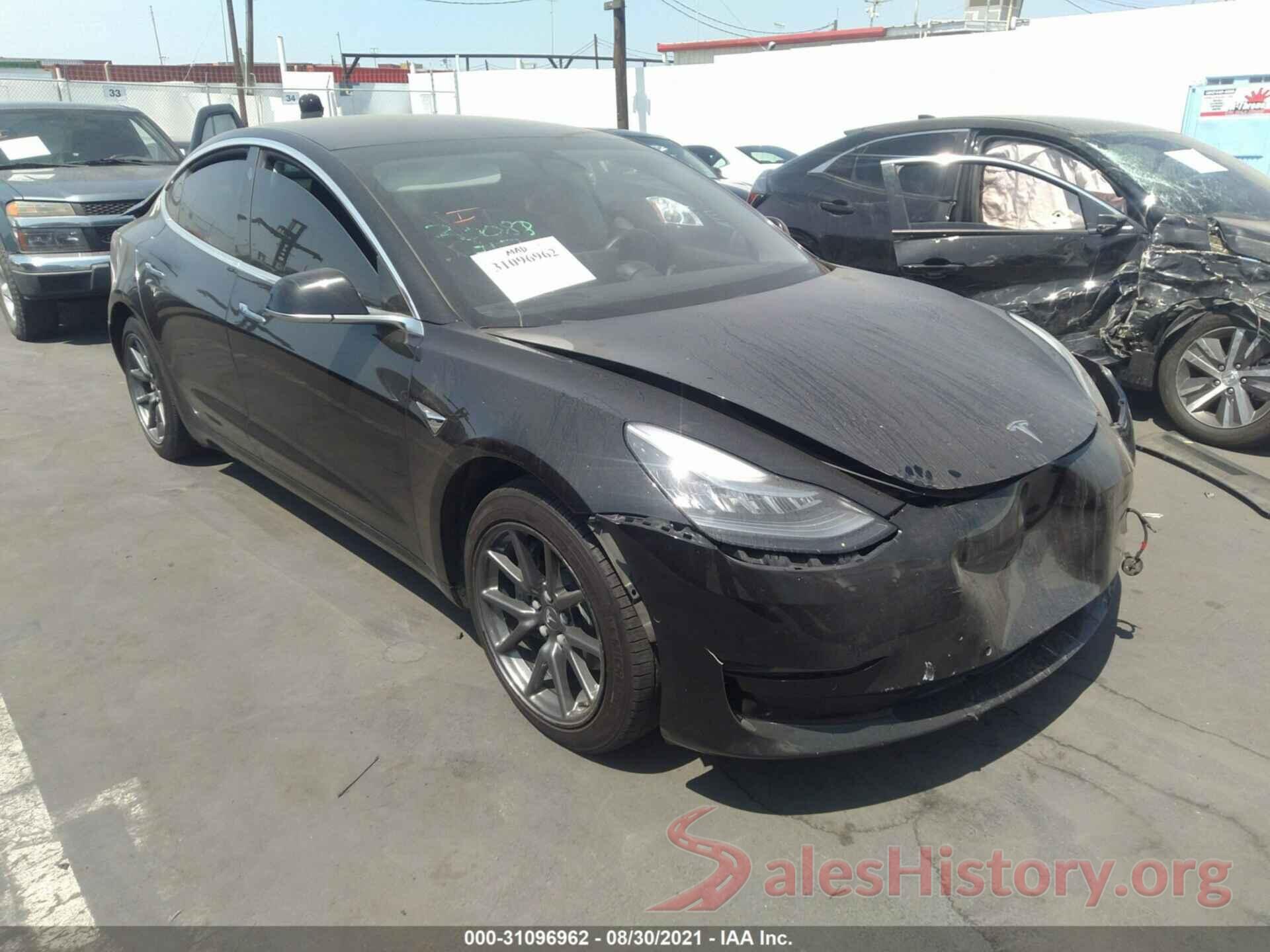 5YJ3E1EA2JF036233 2018 TESLA MODEL 3