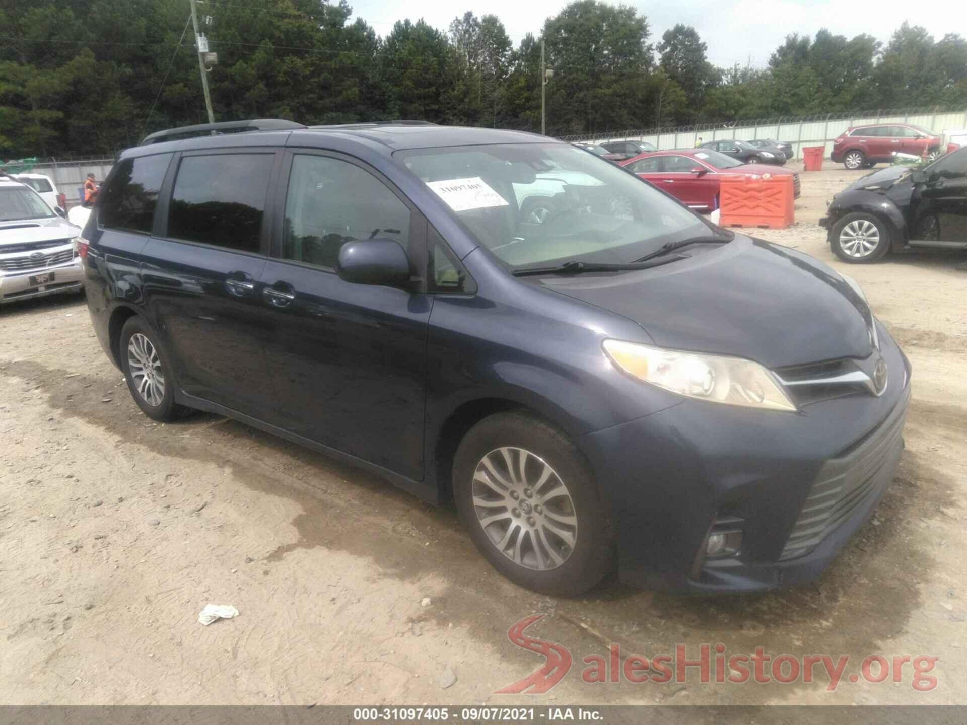 5TDYZ3DC3KS999860 2019 TOYOTA SIENNA