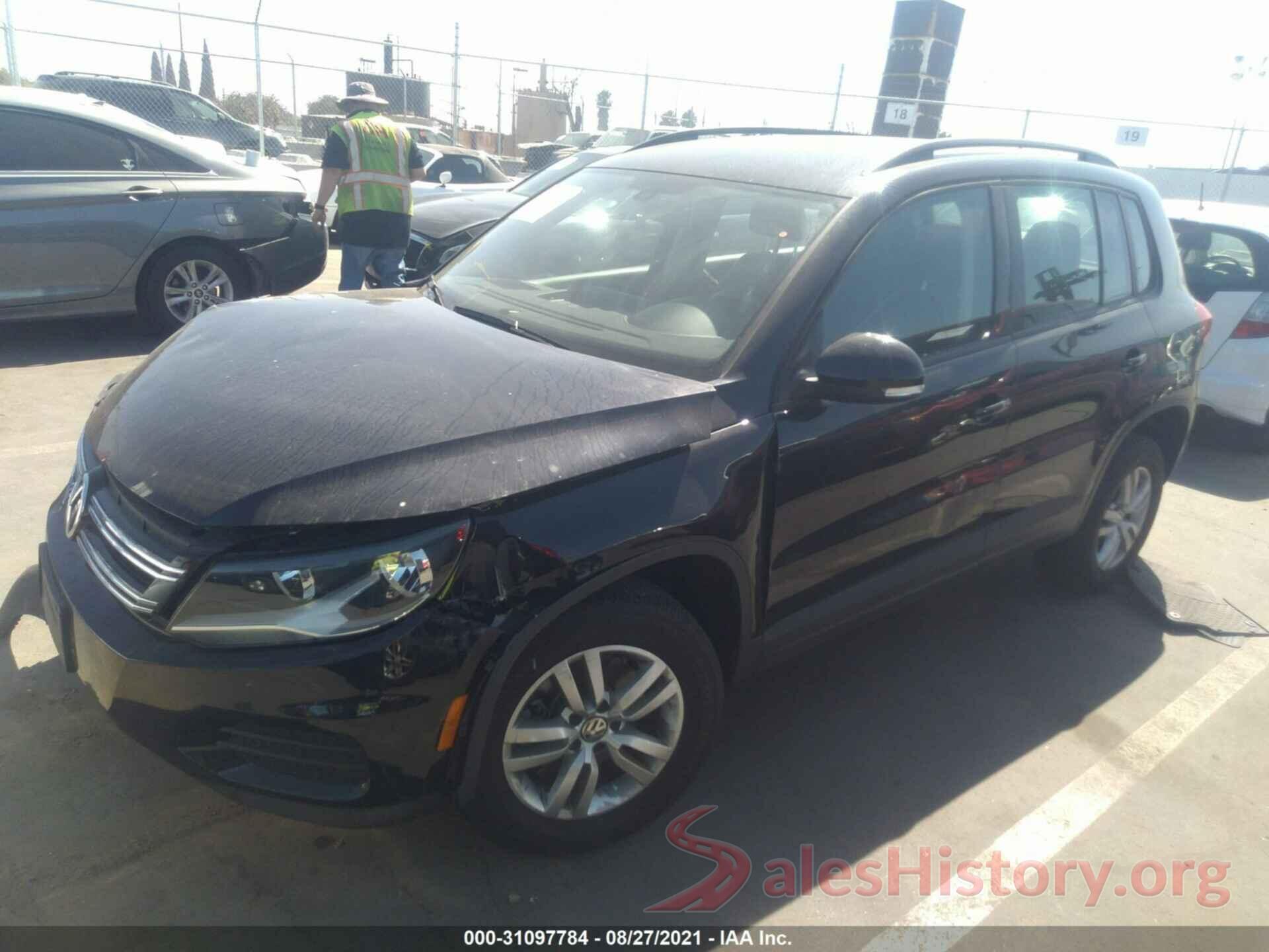 WVGAV7AX0HK028709 2017 VOLKSWAGEN TIGUAN